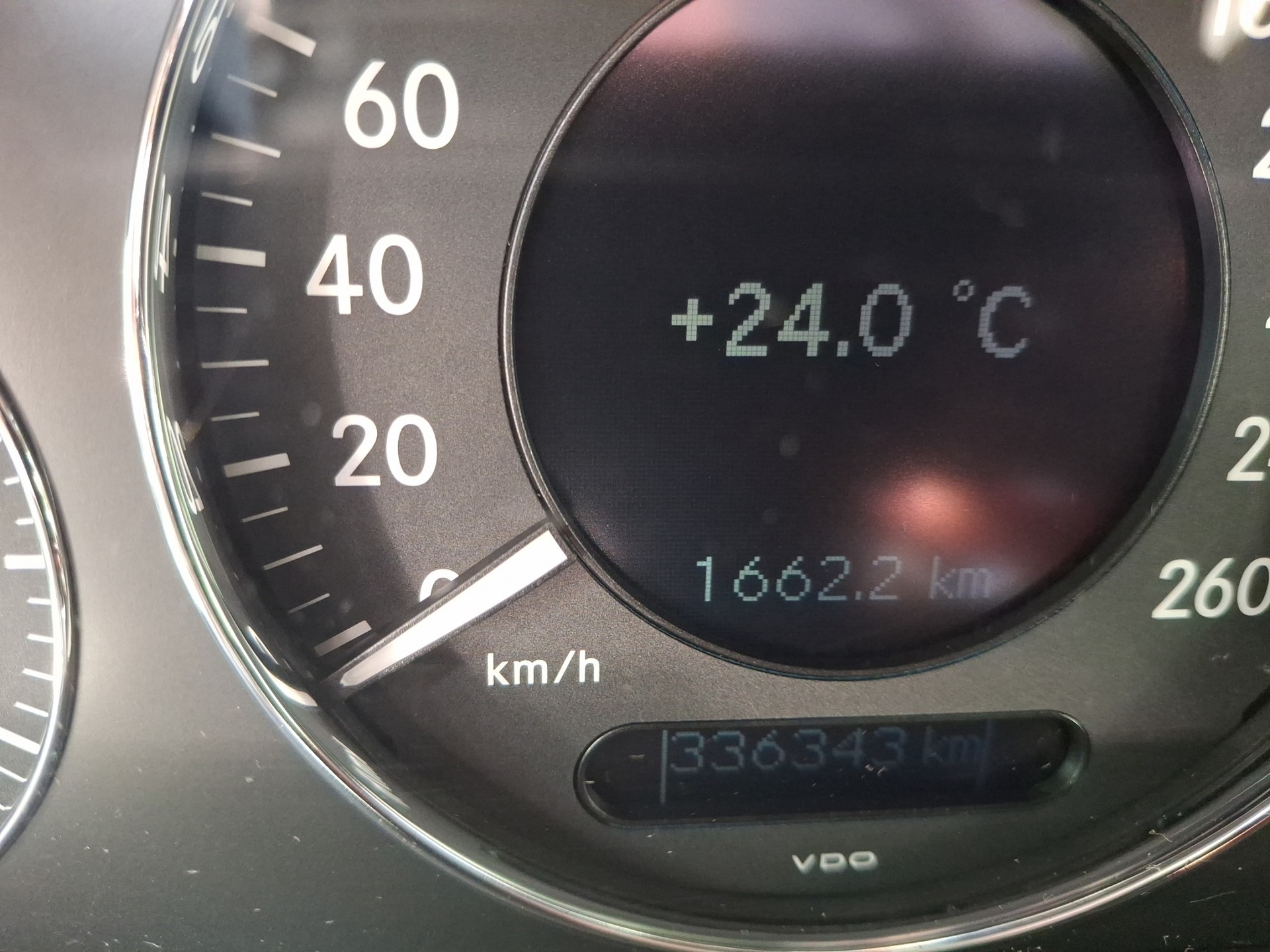 MERCEDES-BENZ E 320 Avantgarde 4Matic Automatic-image-10