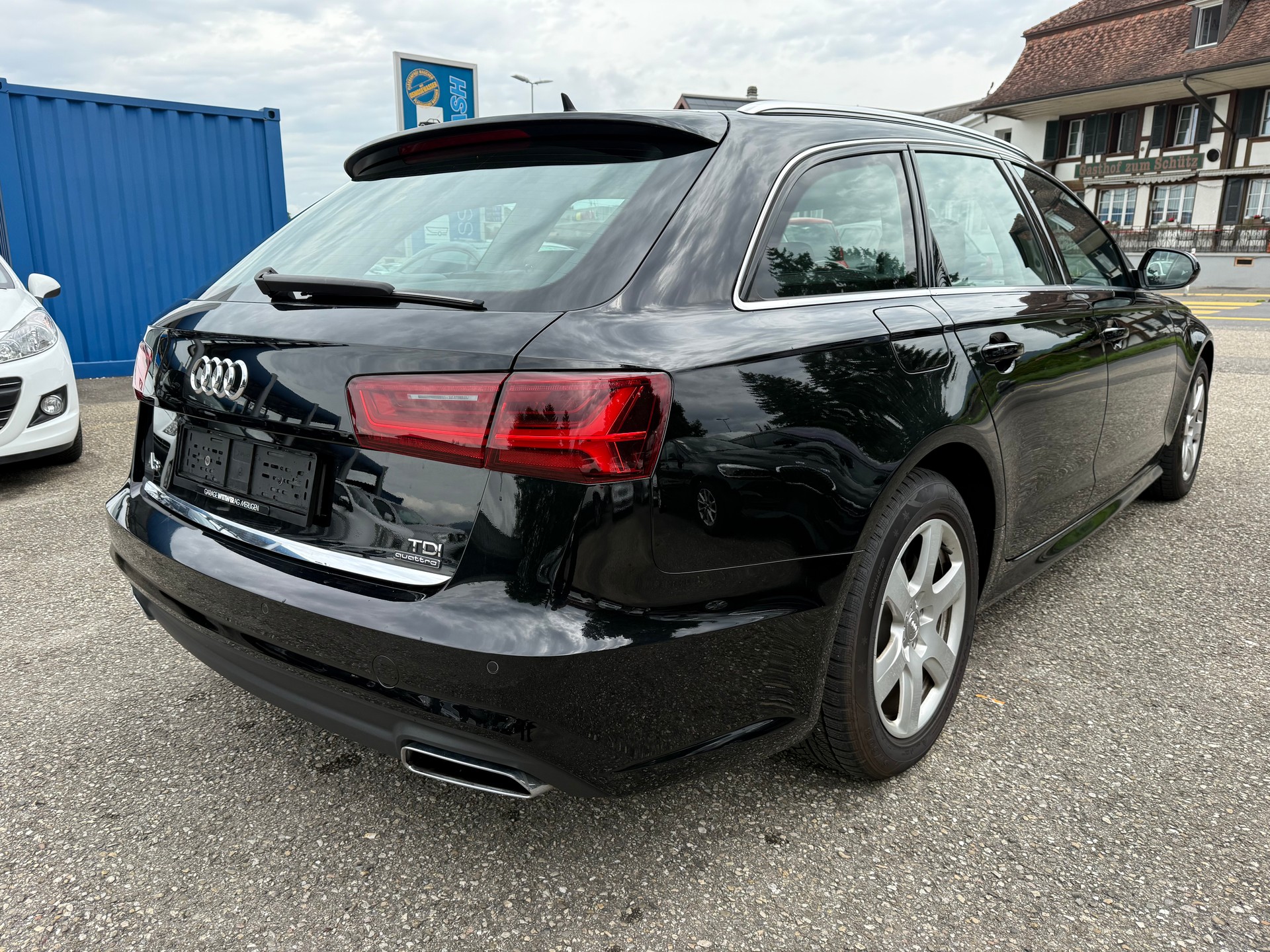 AUDI A6 Avant 2.0 TDI quattro S-tronic-image-4