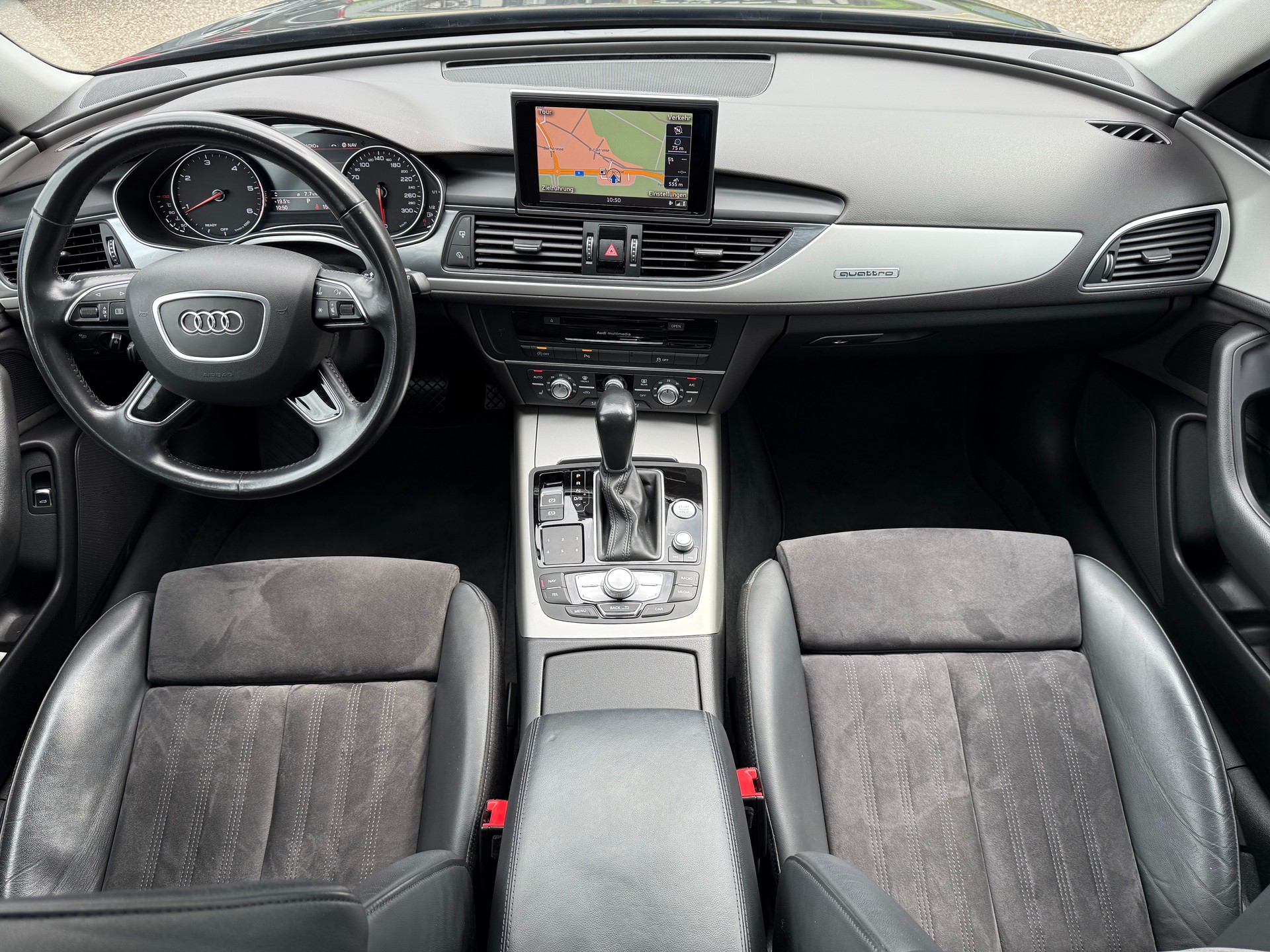 AUDI A6 Avant 2.0 TDI quattro S-tronic-image-11