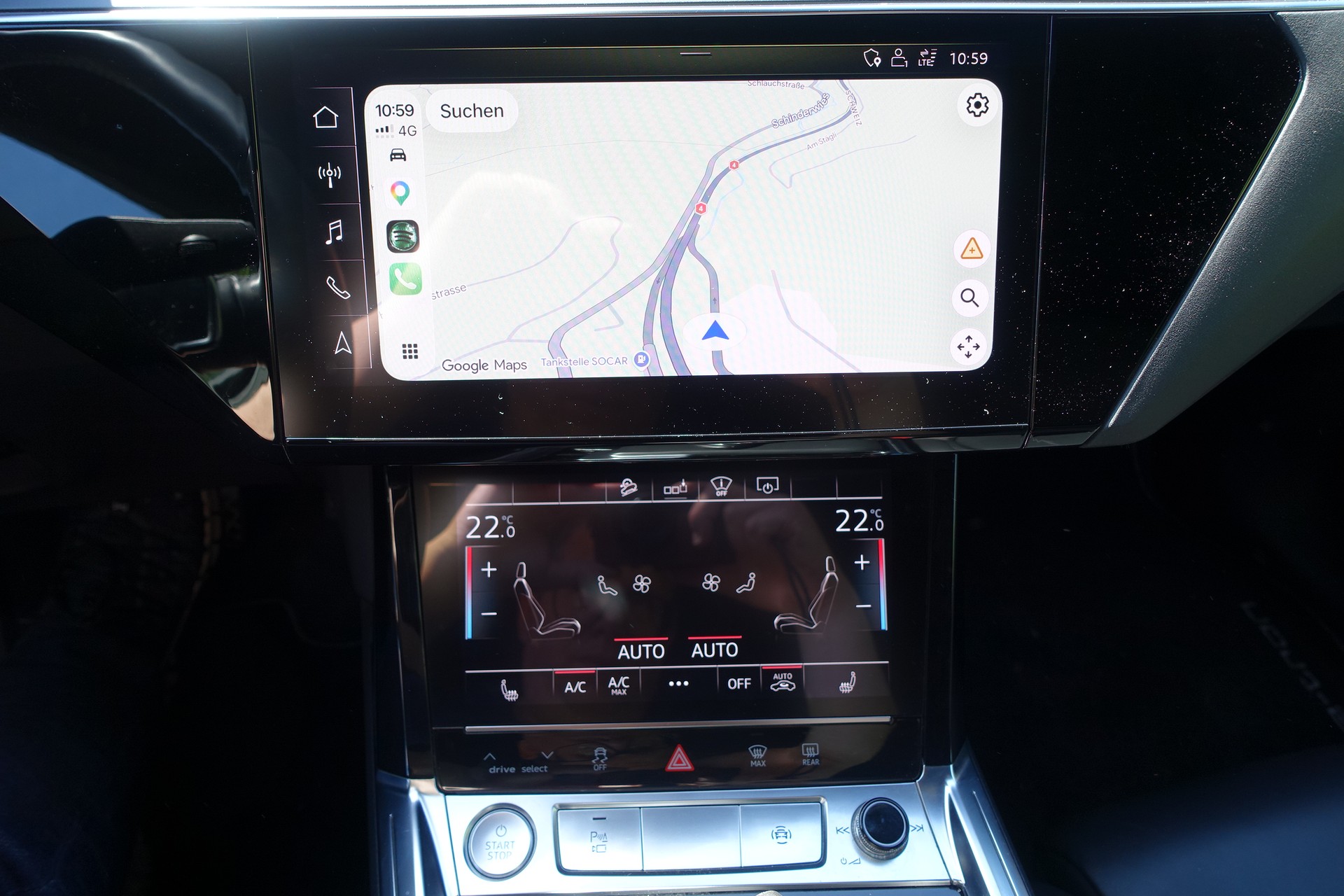 AUDI e-tron 55 Advanced quattro-image-8