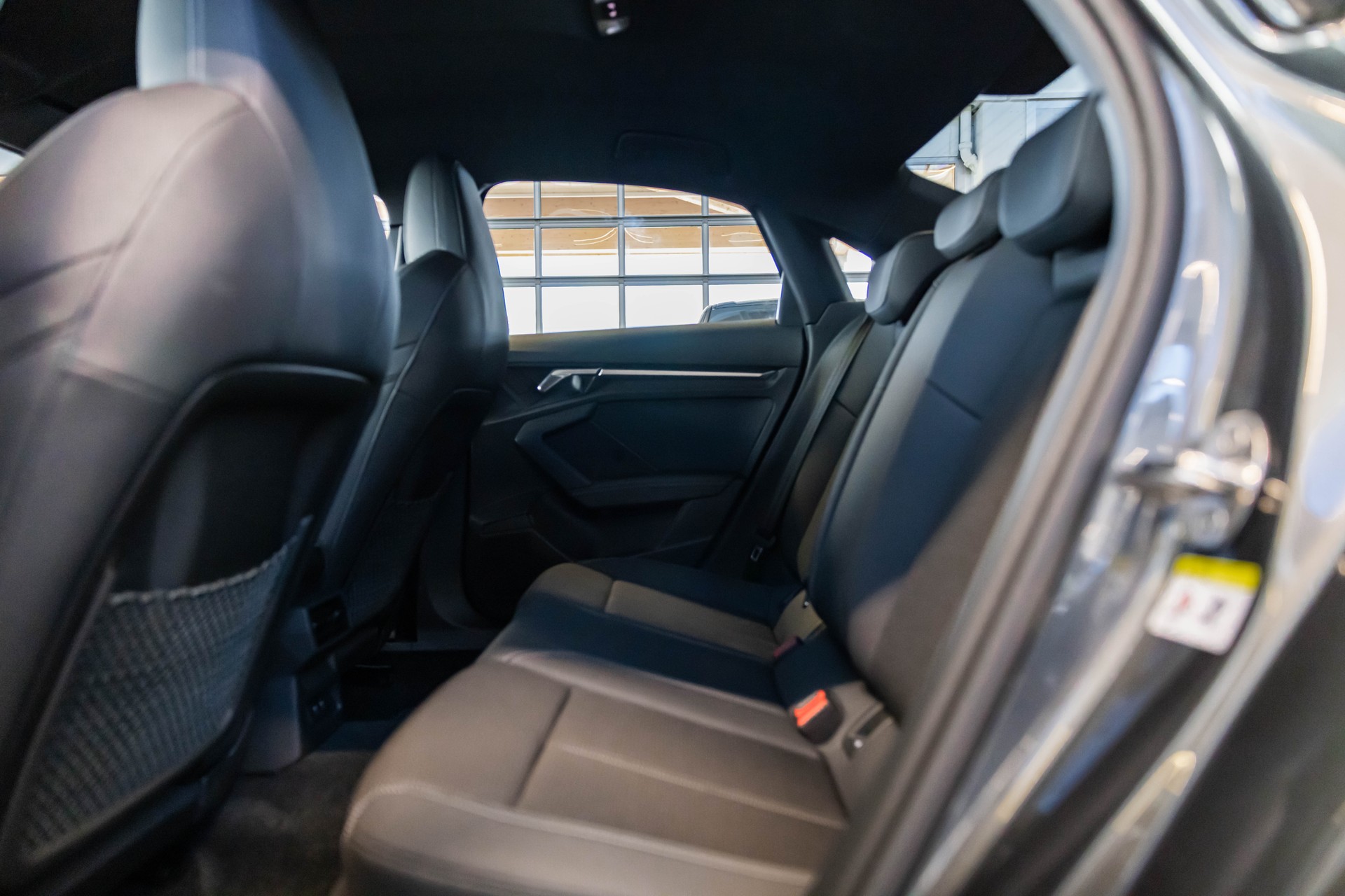 AUDI S3 Limousine 2.0 TFSI quattro S-Tronic / Virtual Cockpit / Led Scheinwerfer-image-14