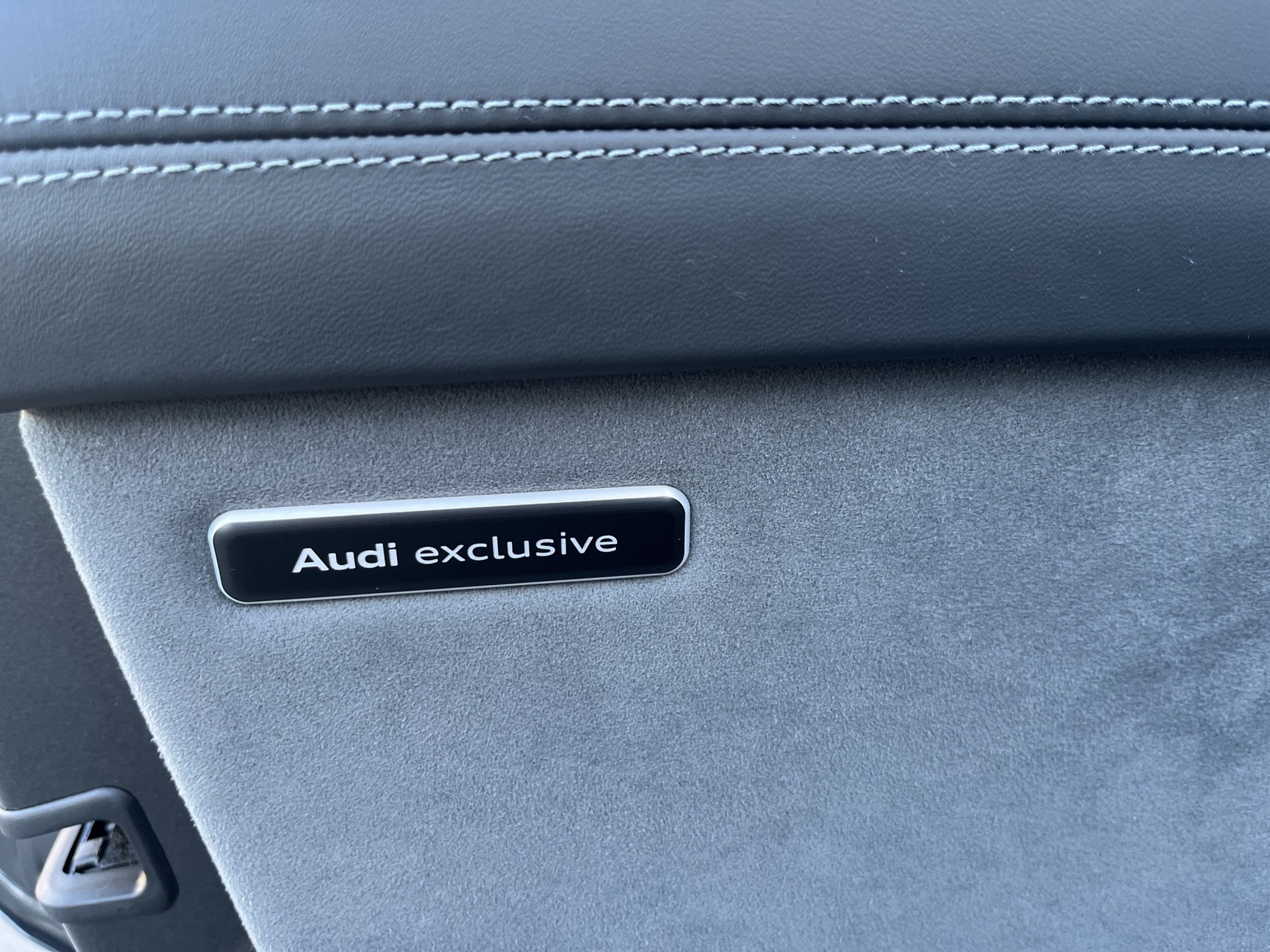 AUDI SQ7 TFSI quattro tiptronic*Unikat-Audi-Exclusive*, Keramik-Bremsen, 7-Plätzer, (5-Jahre Garantie)-image-14