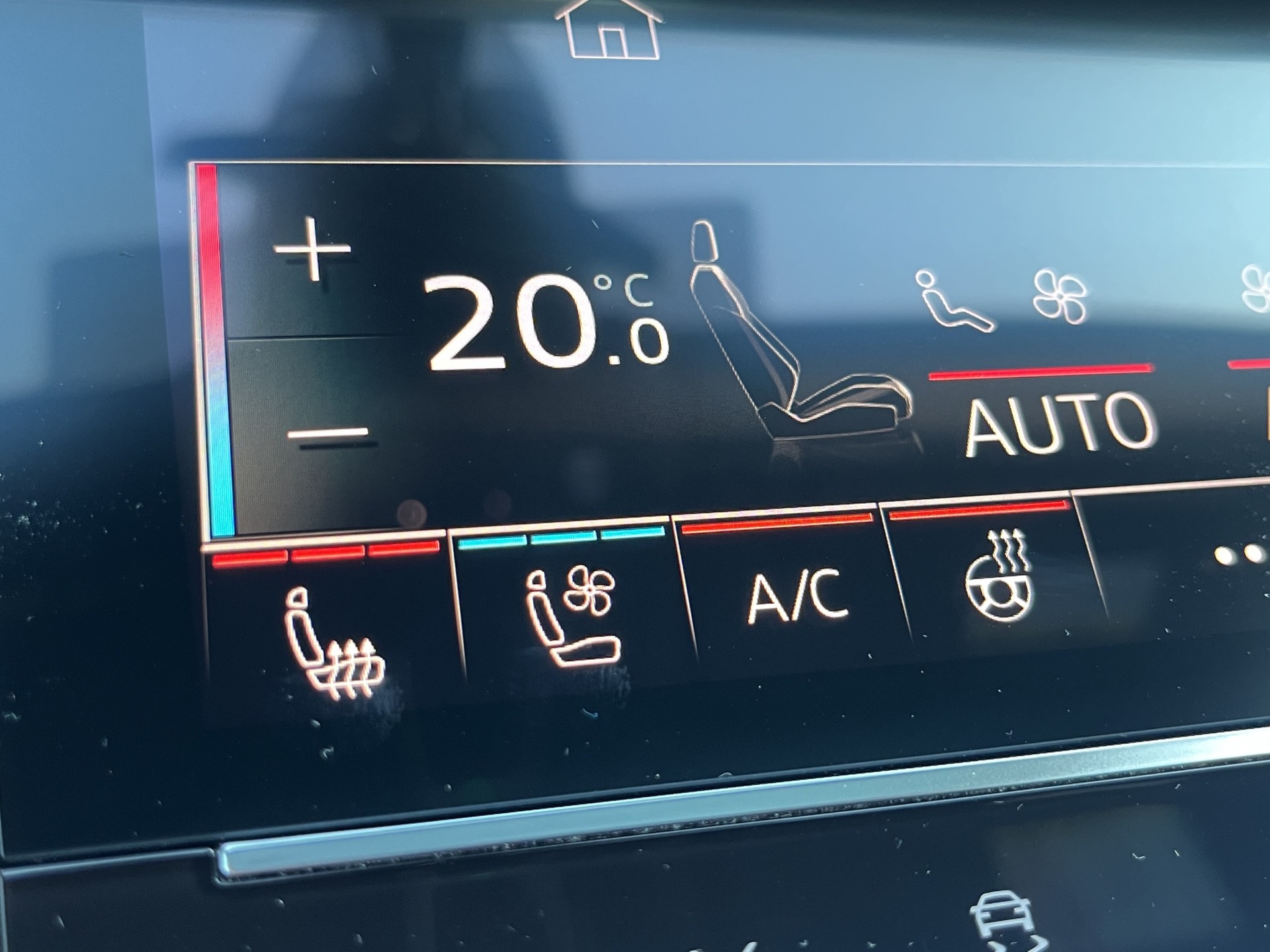 AUDI SQ7 TFSI quattro tiptronic*Unikat-Audi-Exclusive*, Keramik-Bremsen, 7-Plätzer, (5-Jahre Garantie)-image-21