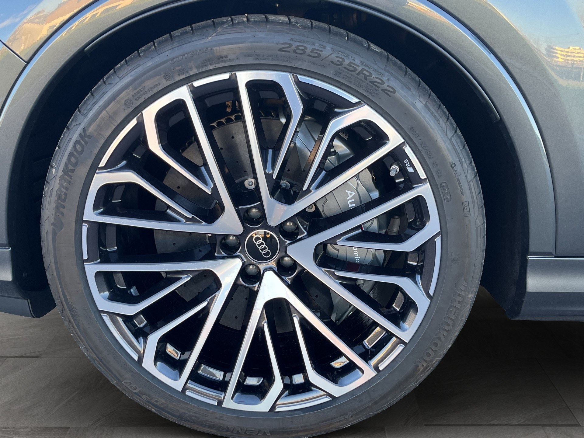 AUDI SQ7 TFSI quattro tiptronic*Unikat-Audi-Exclusive*, Keramik-Bremsen, 7-Plätzer, (5-Jahre Garantie)-image-17