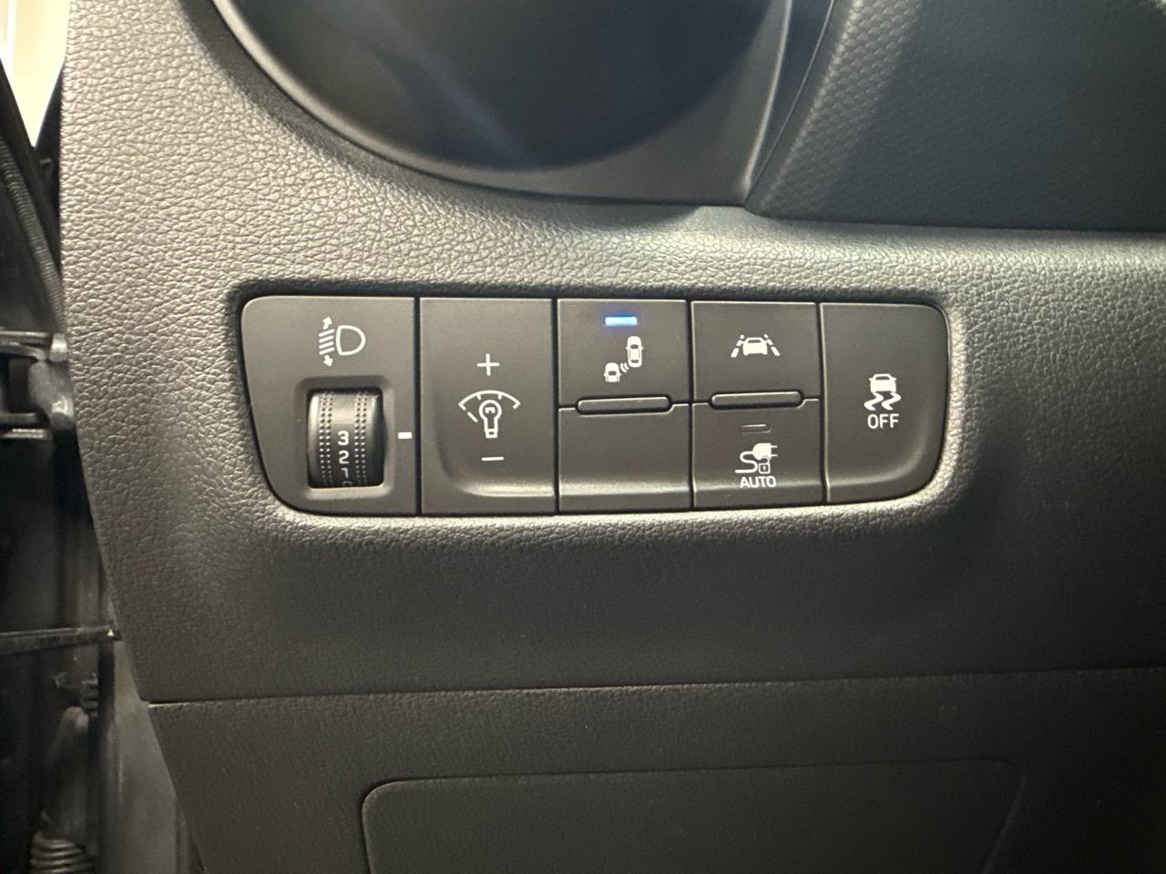 HYUNDAI Kona EV X Prime Plus NAV ACC DAB RFK PDC-image-8