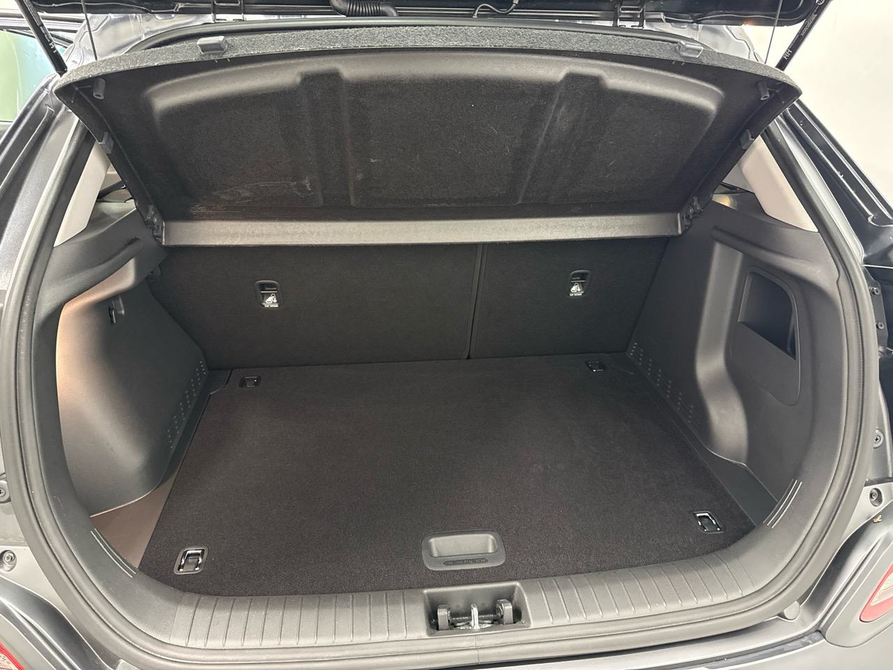 HYUNDAI Kona EV X Prime Plus NAV ACC DAB RFK PDC-image-12
