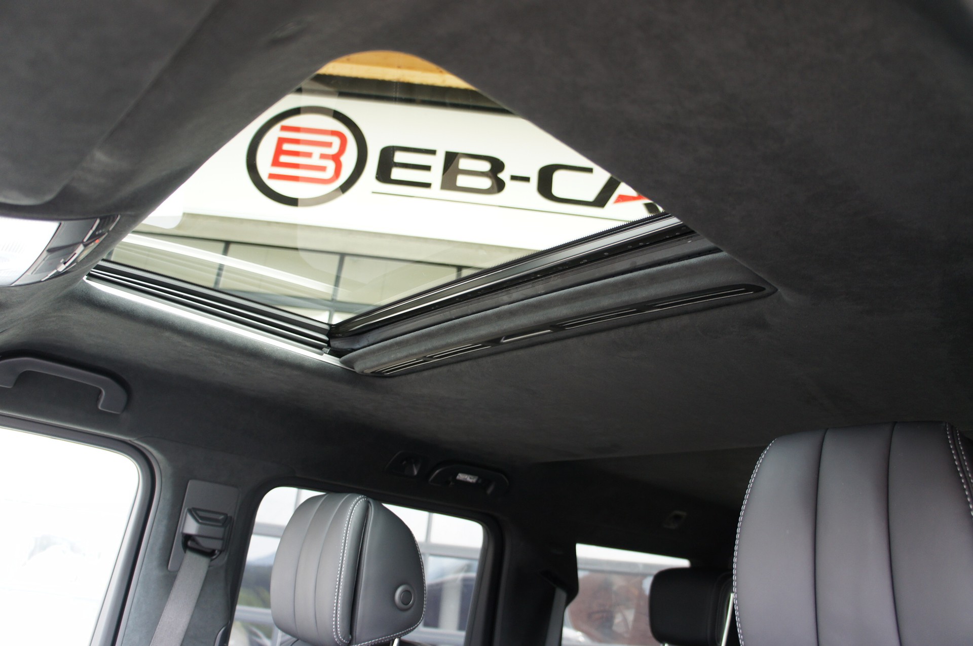 MERCEDES-BENZ G 500 AMG Line 9G-Tronic-image-17