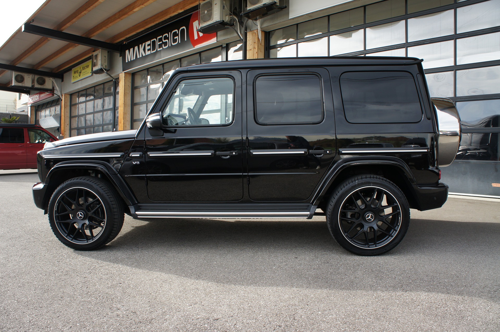 MERCEDES-BENZ G 500 AMG Line 9G-Tronic-showroom-element-1
