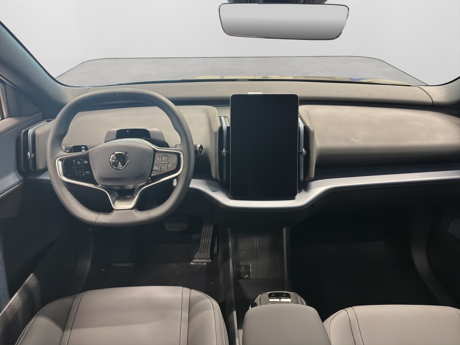VOLVO EX30 Plus XCENTRIC Black Edition-image-5