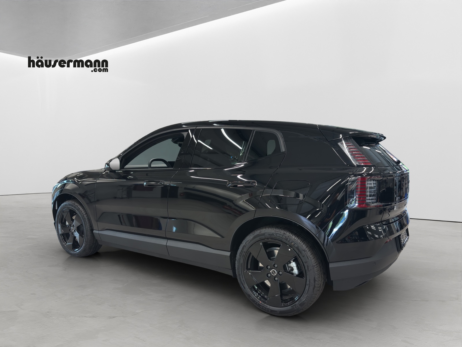 VOLVO EX30 Plus XCENTRIC Black Edition-showroom-element-2
