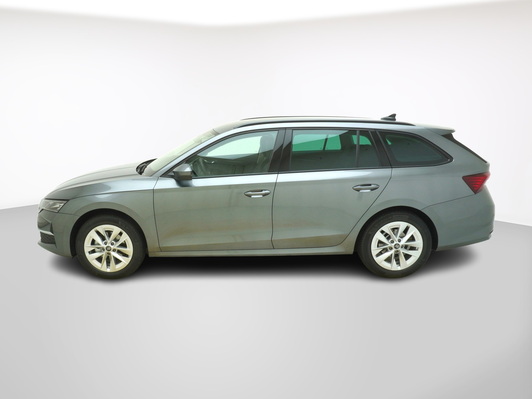 SKODA Octavia 2.0 TDI Selection-Loft DSG-showroom-element-1