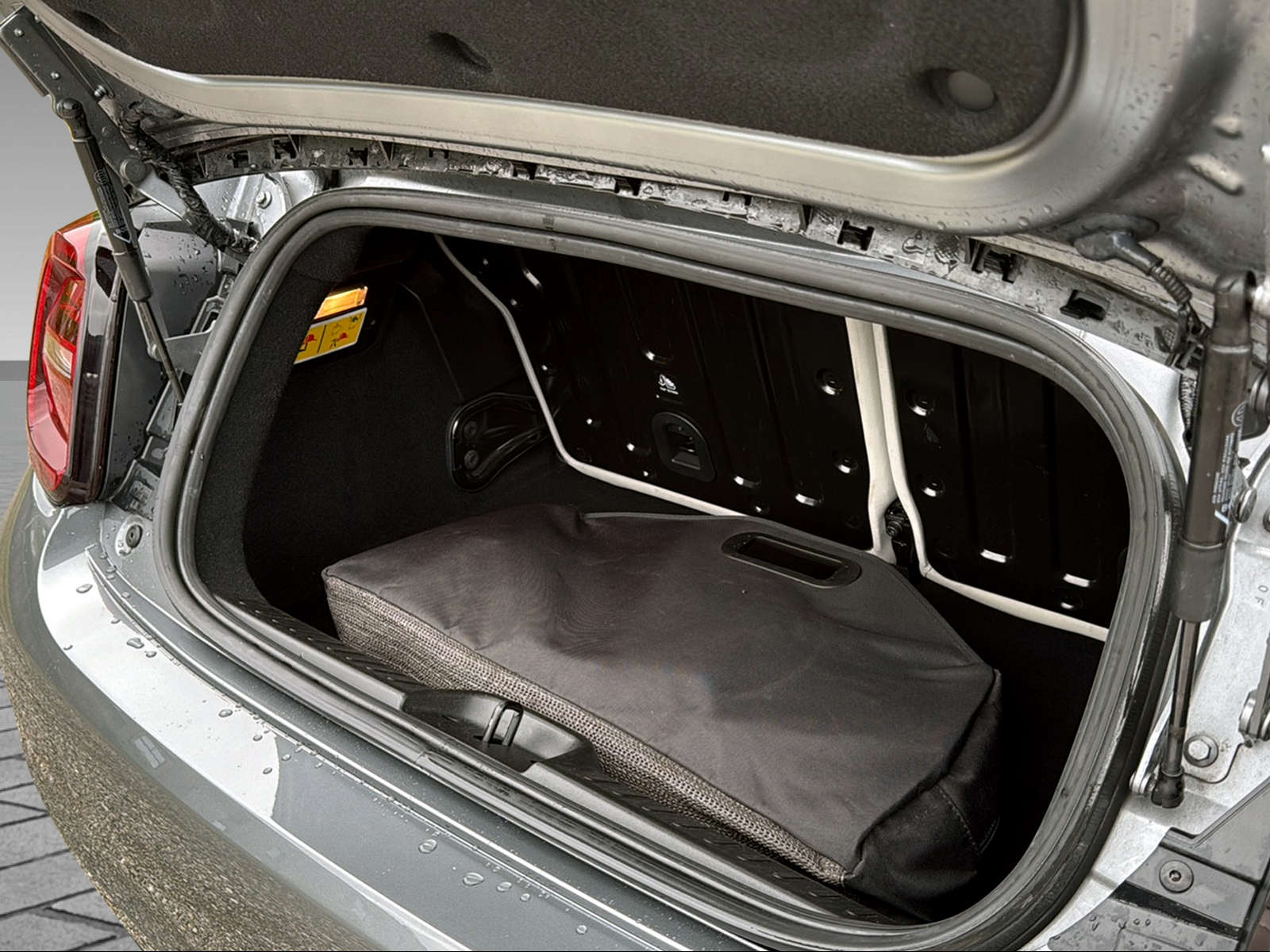 FIAT 500 Cabrio La Prima Limited Edition-image-23