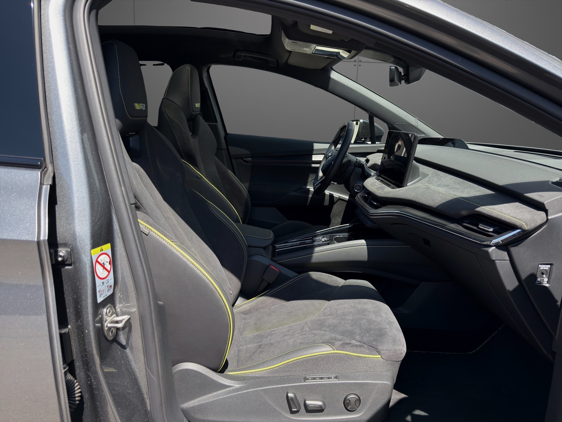 SKODA Enyaq Coupé RS iV 80 4x4-image-11