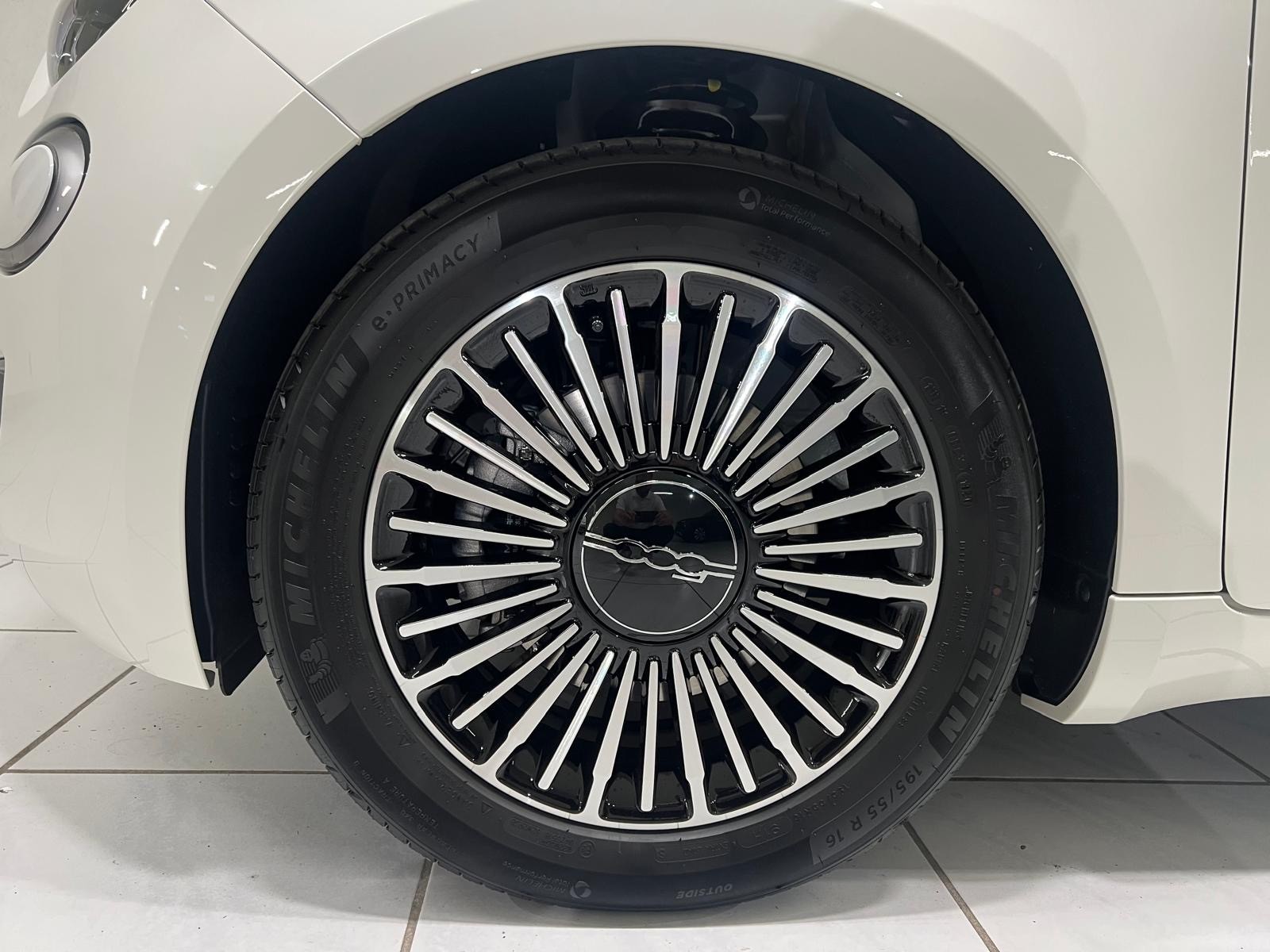 FIAT 500C 1.0 FireFly MHD Dolcevita-image-10