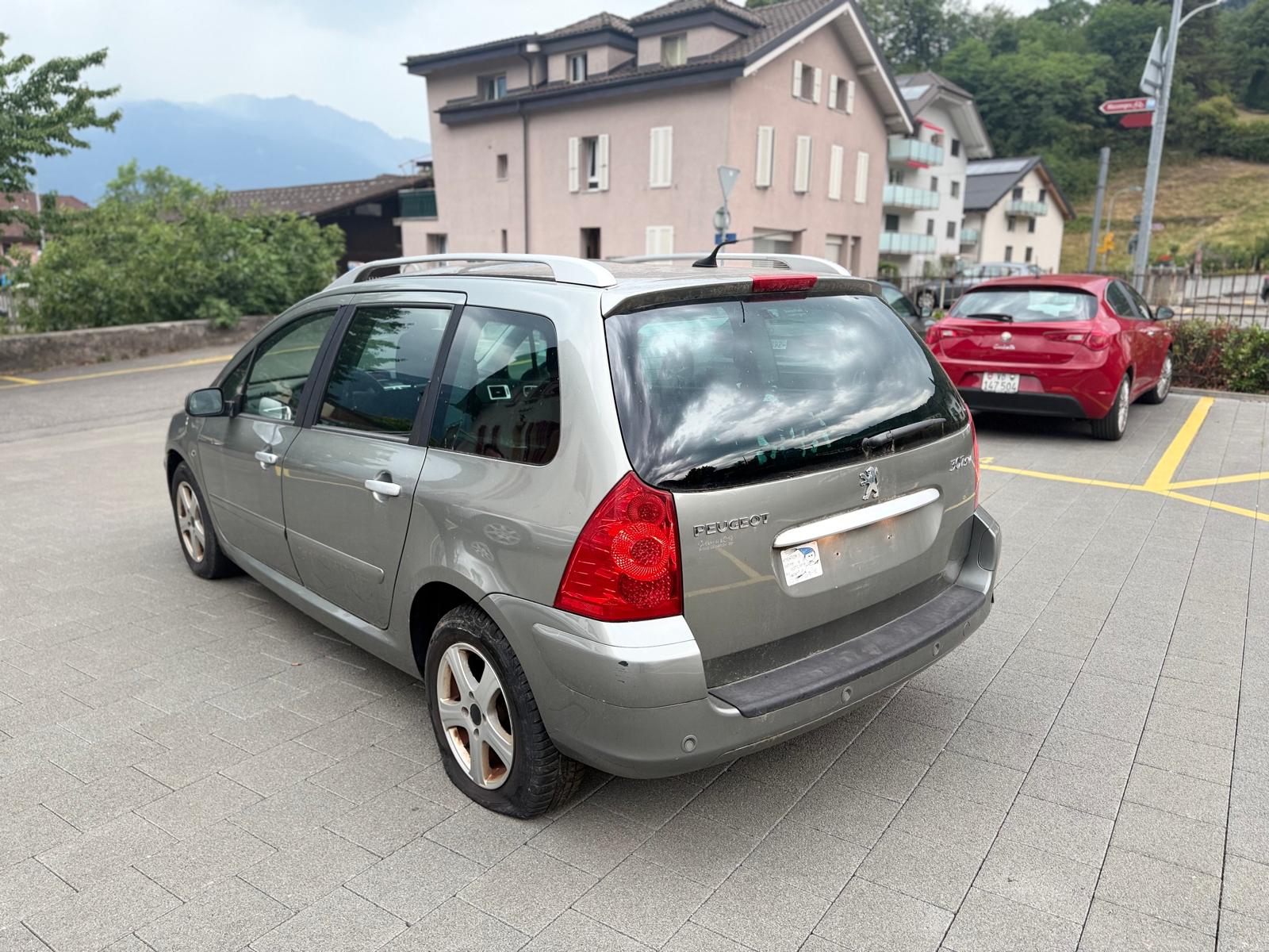 PEUGEOT 307 SW 1.6 16V Premium-image-4