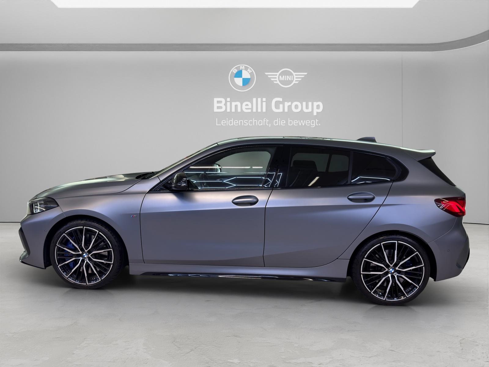 BMW M135i xDrive M-Performance Paket-showroom-element-1