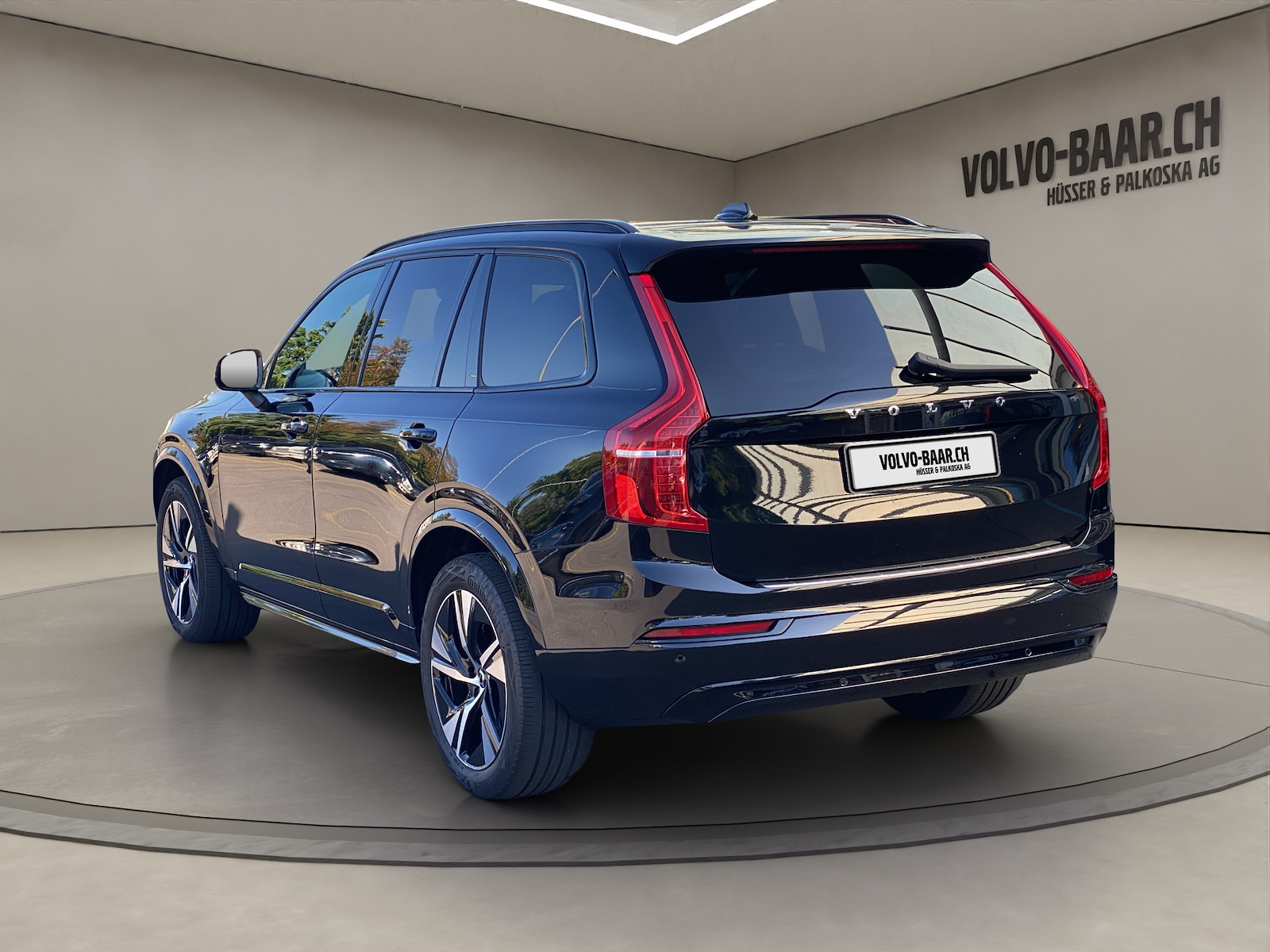 VOLVO XC90 2.0 B5 MH R-Design 7P. AWD-showroom-element-2