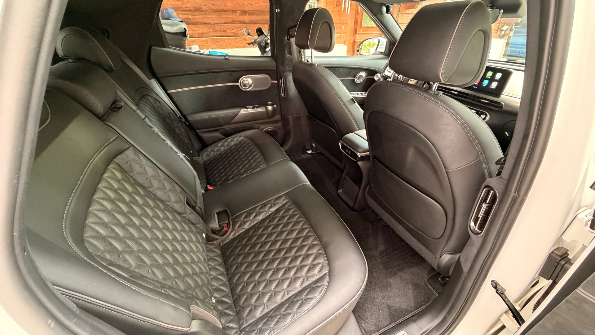 GENESIS Dual Motor Sport AWD-image-14