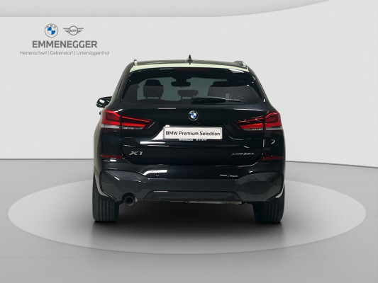 BMW X1 xDrive 25e M Sport-showroom-element-3