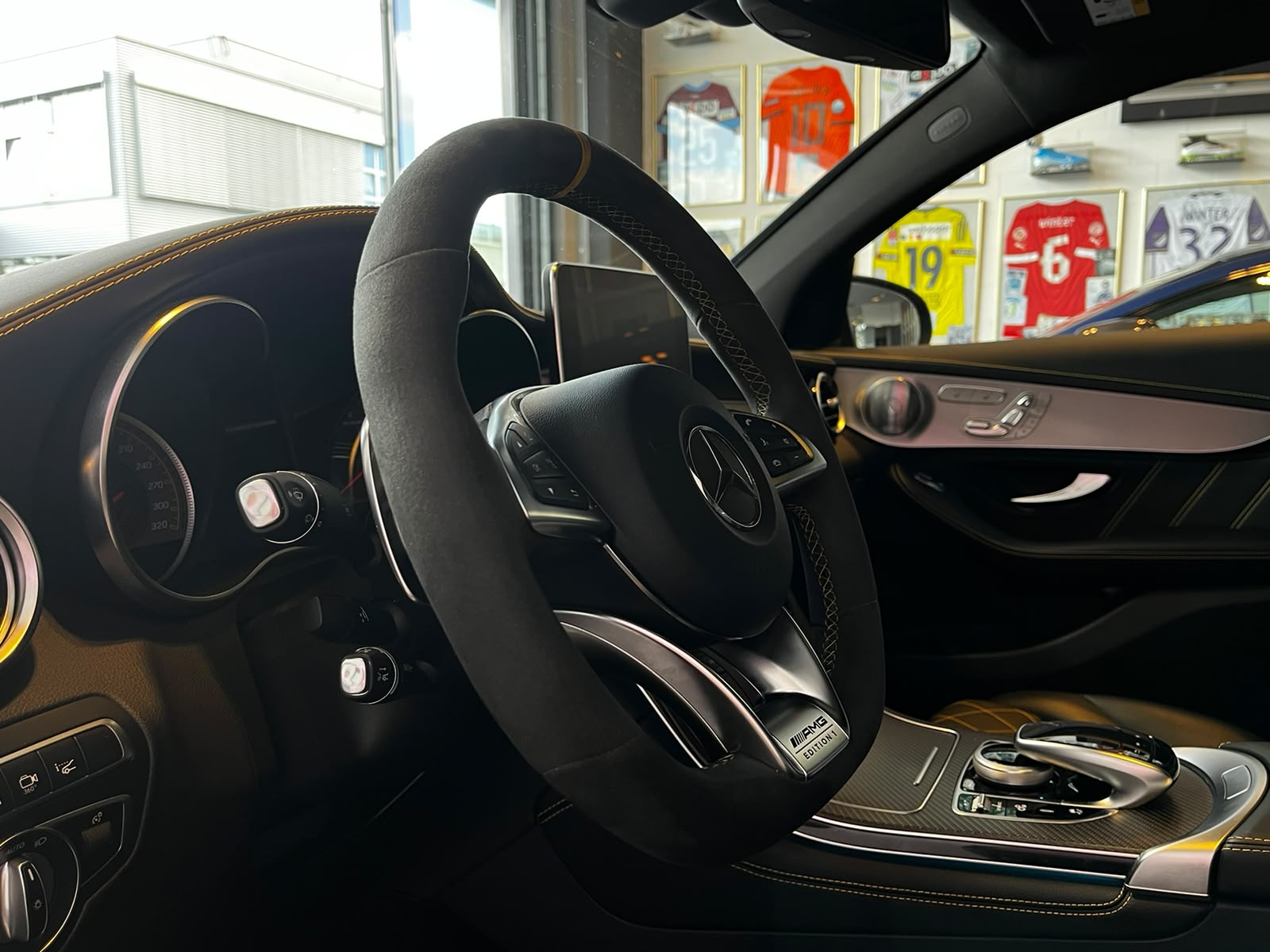 MERCEDES-BENZ GLC Coupé 63 S AMG Edition 1 4Matic+ 9G-Tronic-image-12