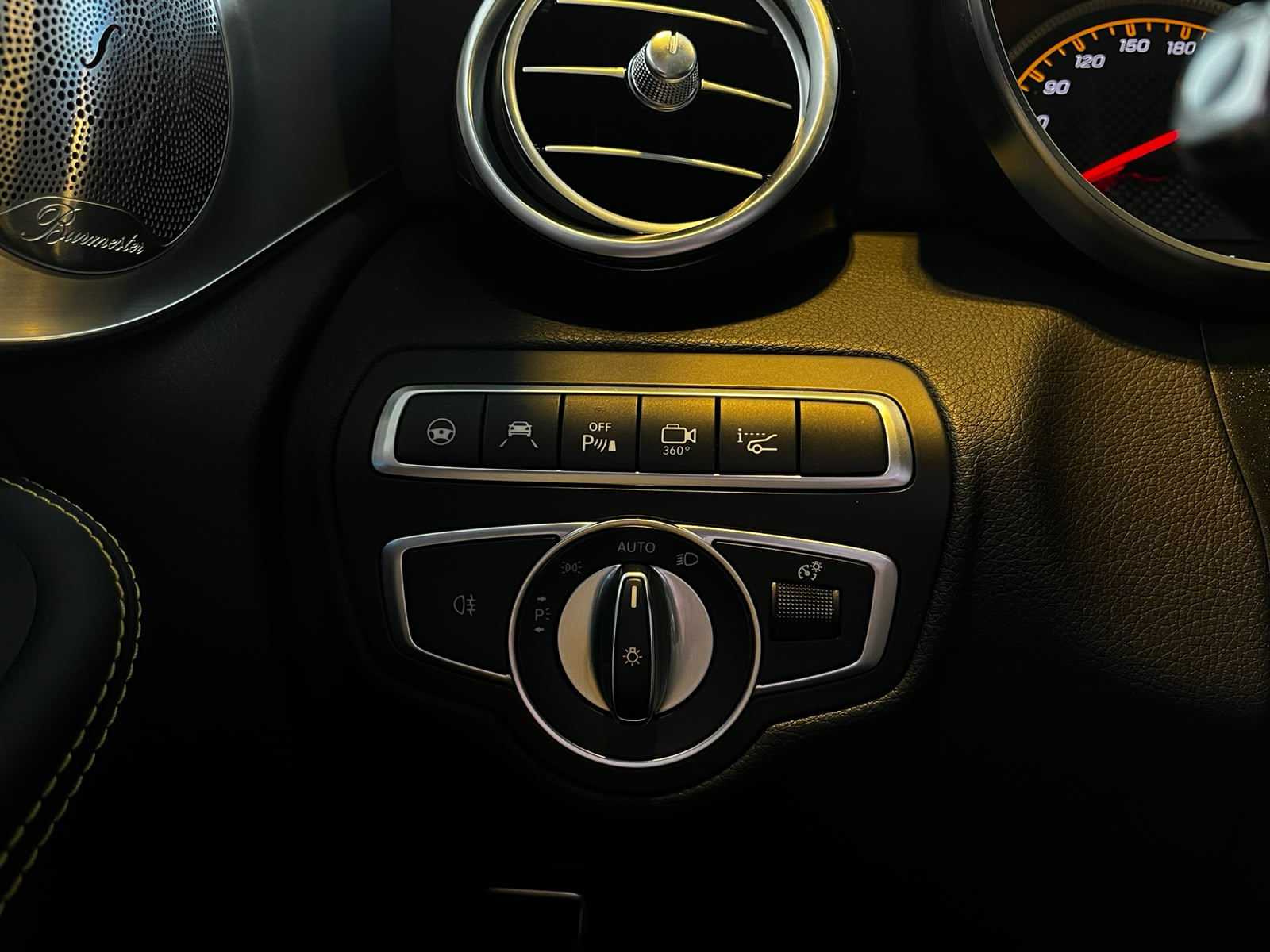 MERCEDES-BENZ GLC Coupé 63 S AMG Edition 1 4Matic+ 9G-Tronic-image-21