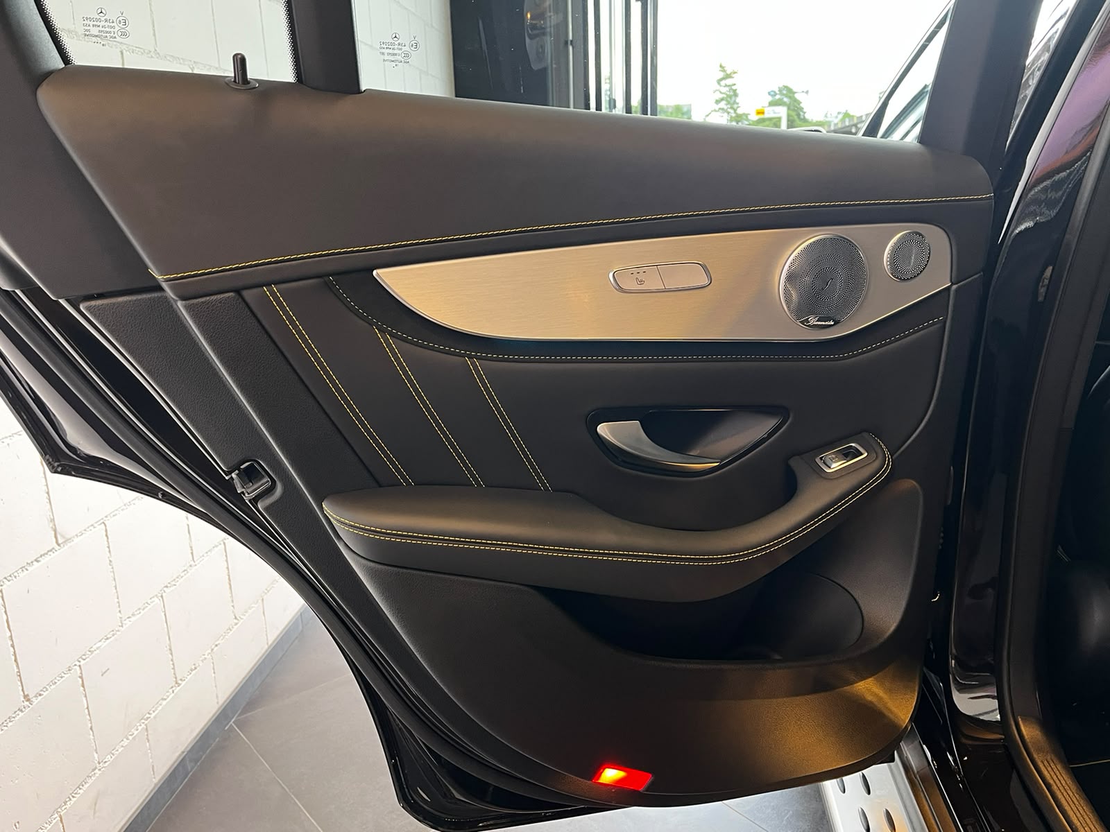 MERCEDES-BENZ GLC Coupé 63 S AMG Edition 1 4Matic+ 9G-Tronic-image-23