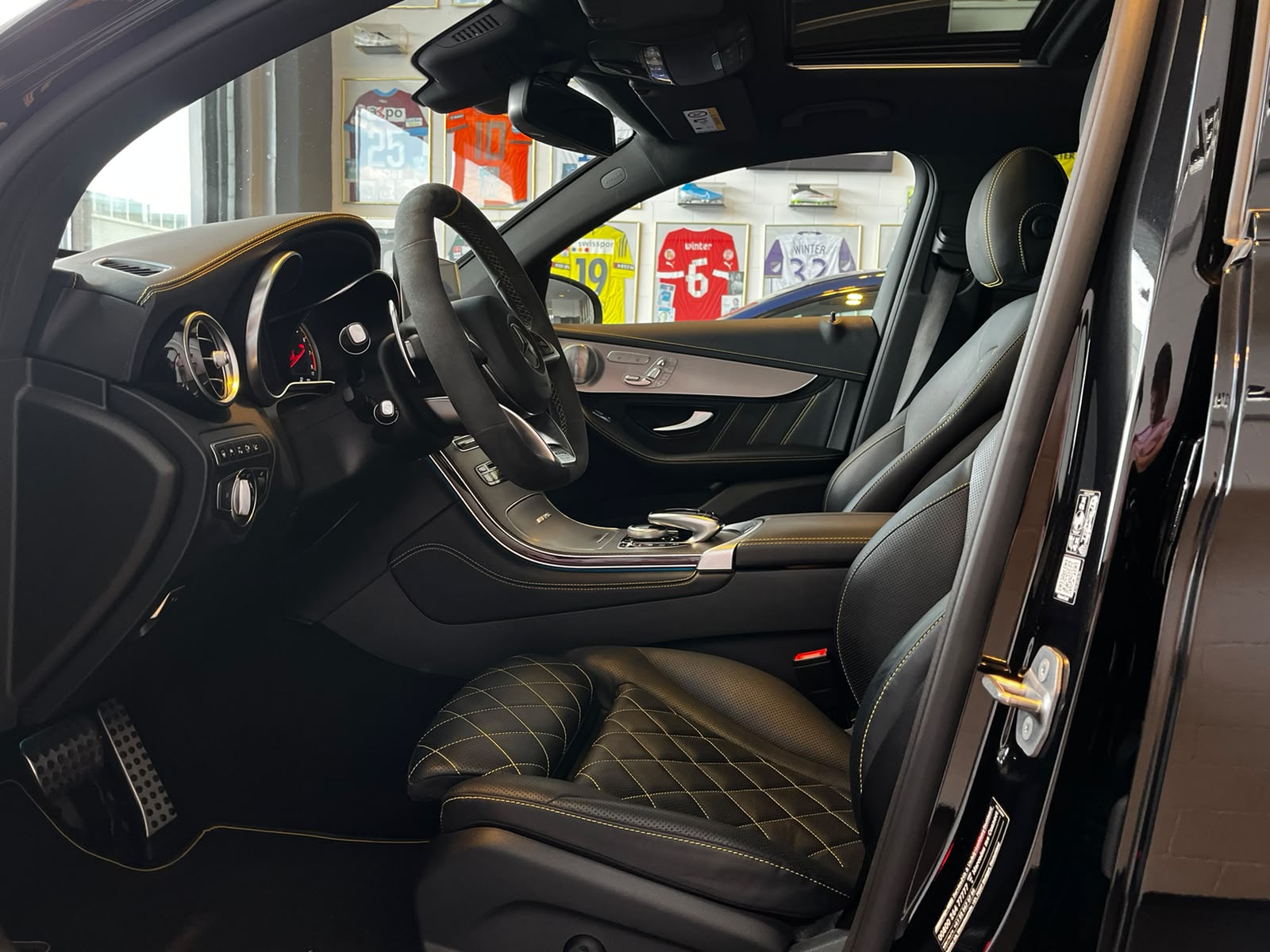 MERCEDES-BENZ GLC Coupé 63 S AMG Edition 1 4Matic+ 9G-Tronic-image-10