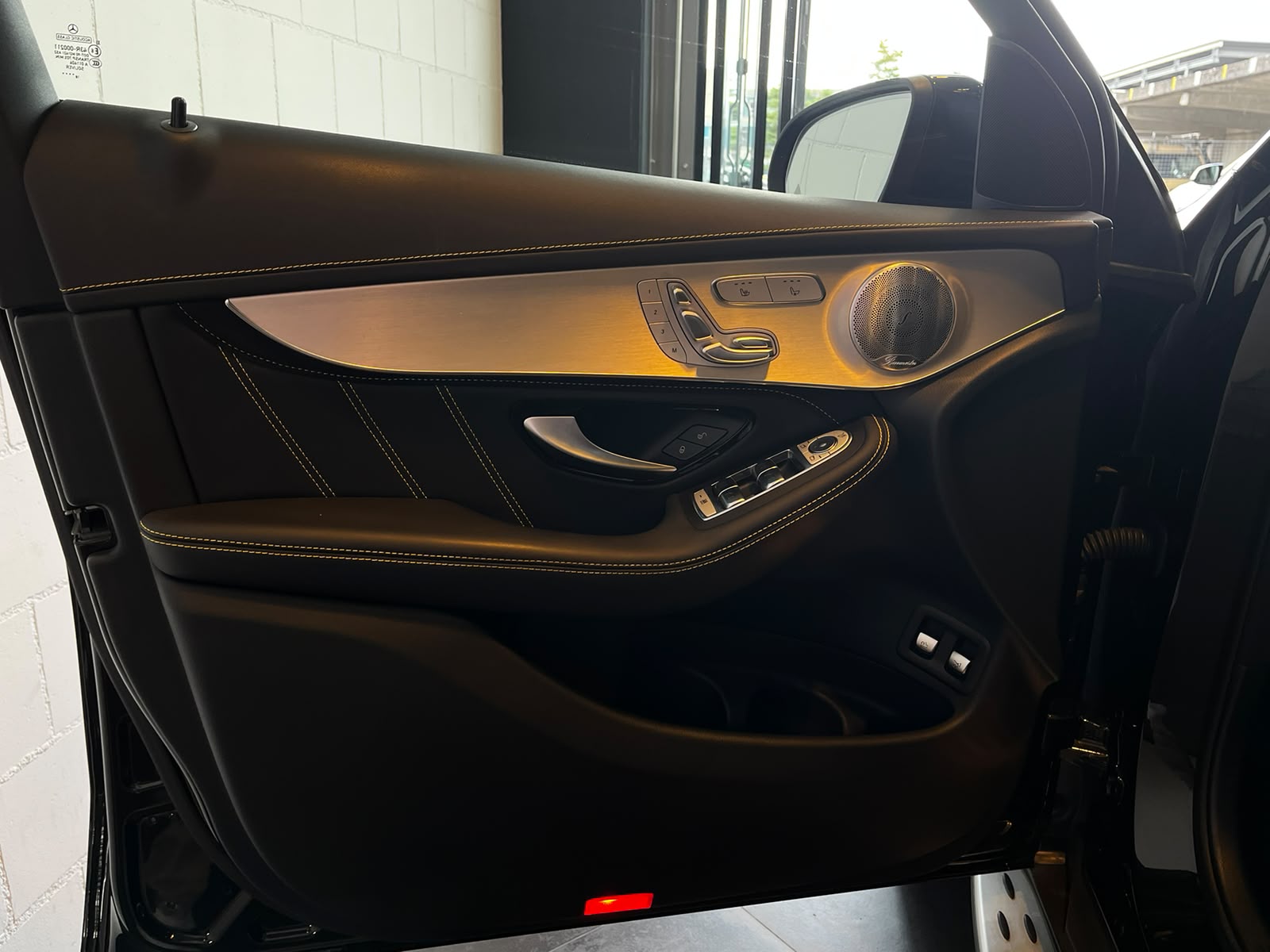 MERCEDES-BENZ GLC Coupé 63 S AMG Edition 1 4Matic+ 9G-Tronic-image-22