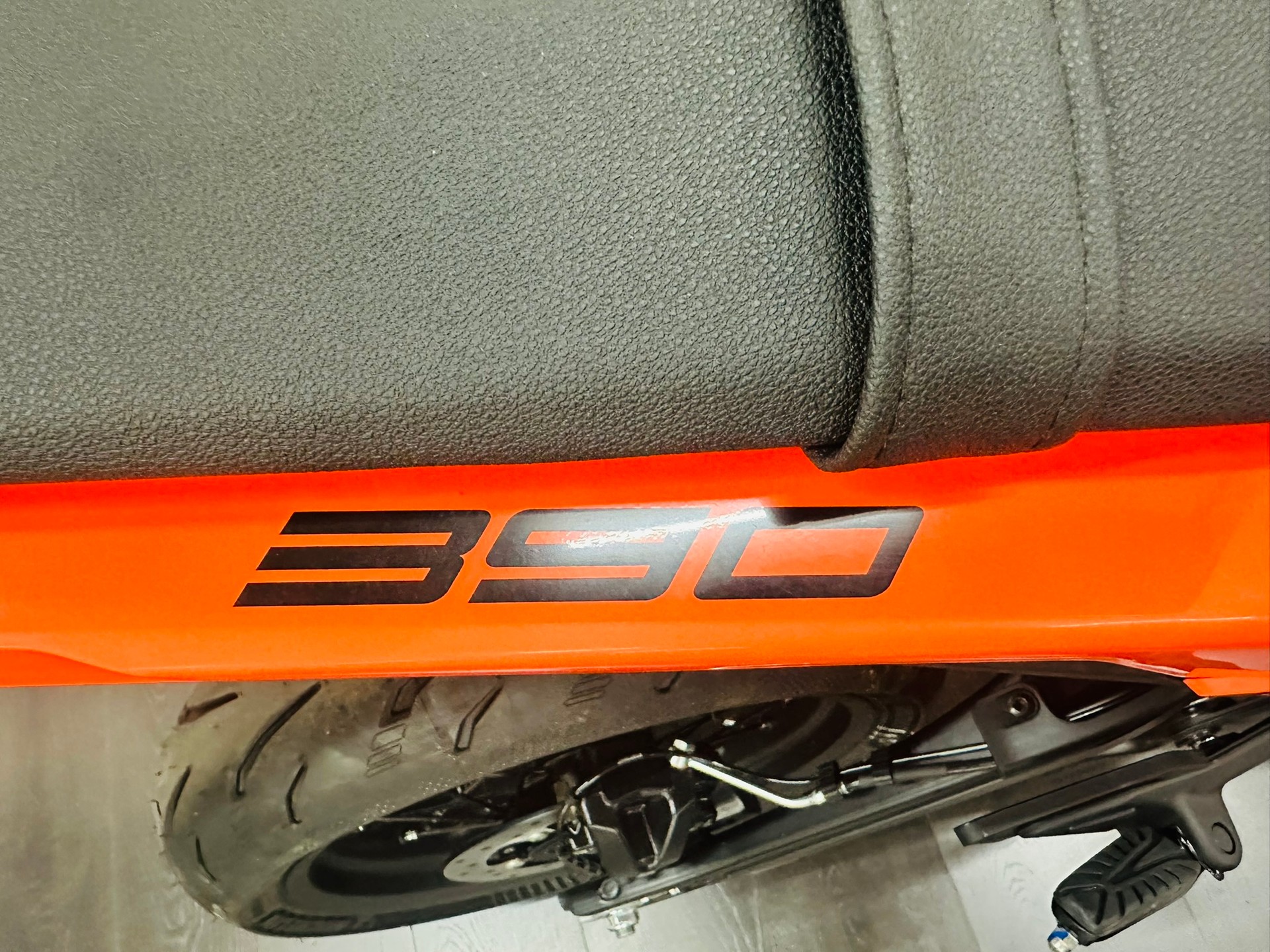 KTM 390 SMC R-image-2