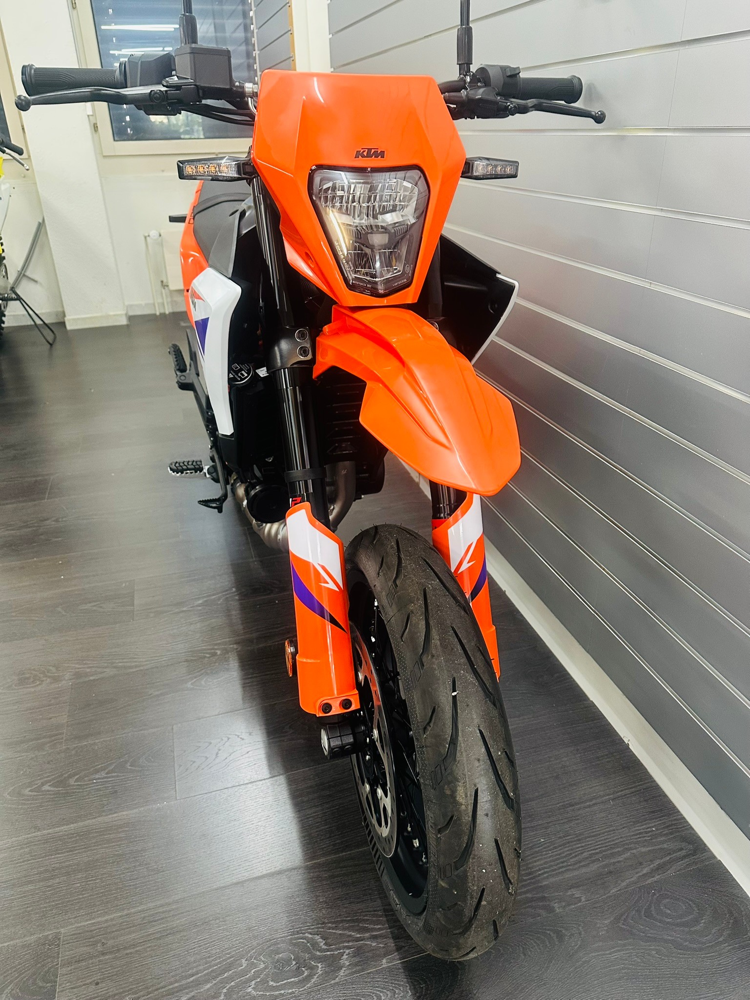KTM 390 SMC R-image-5