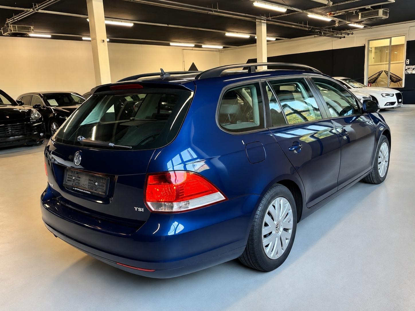 VW Golf Variant 1.2 TSI Comfortline DSG-image-7