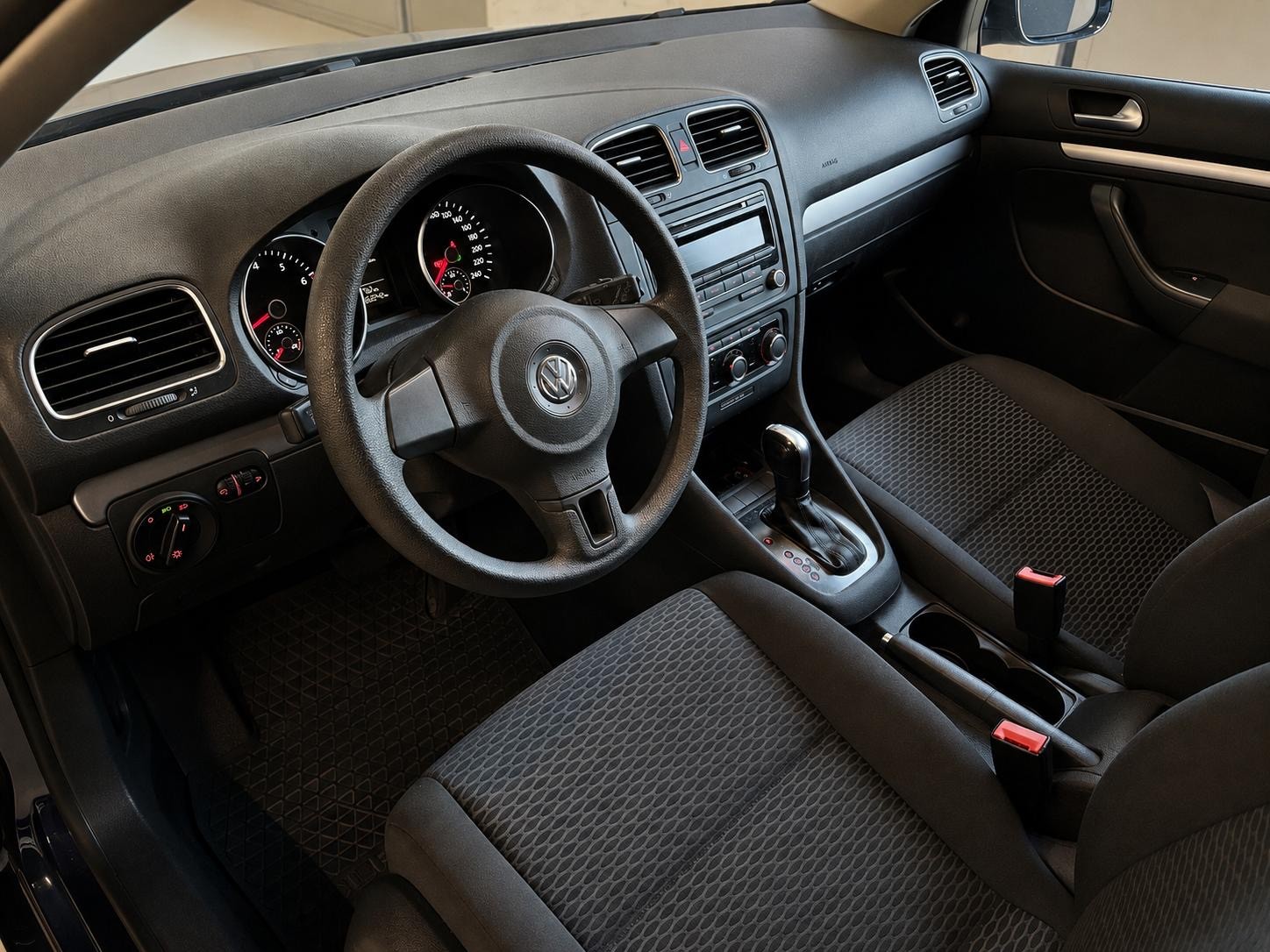 VW Golf Variant 1.2 TSI Comfortline DSG-image-10