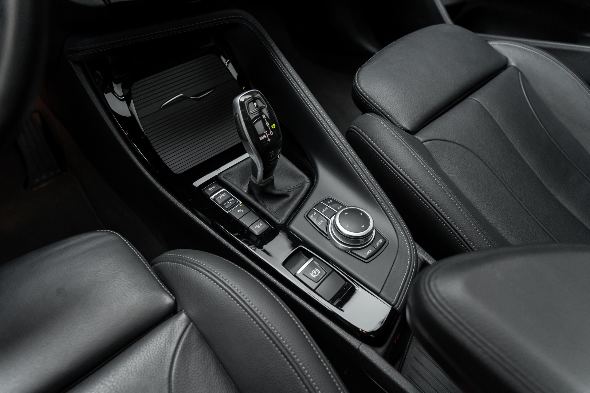 BMW X1 xDrive 20d M Sport Steptronic-image-13