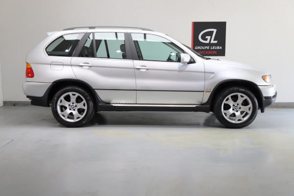 BMW X5 4.4i-image-6