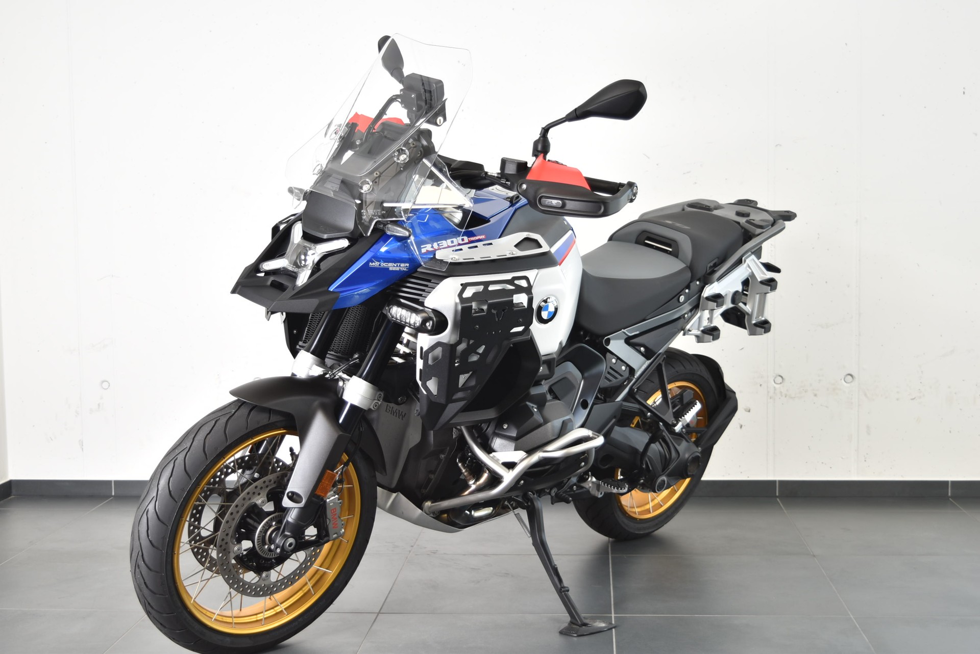 BMW R 1300 GS ADVENTURE-showroom-element-1