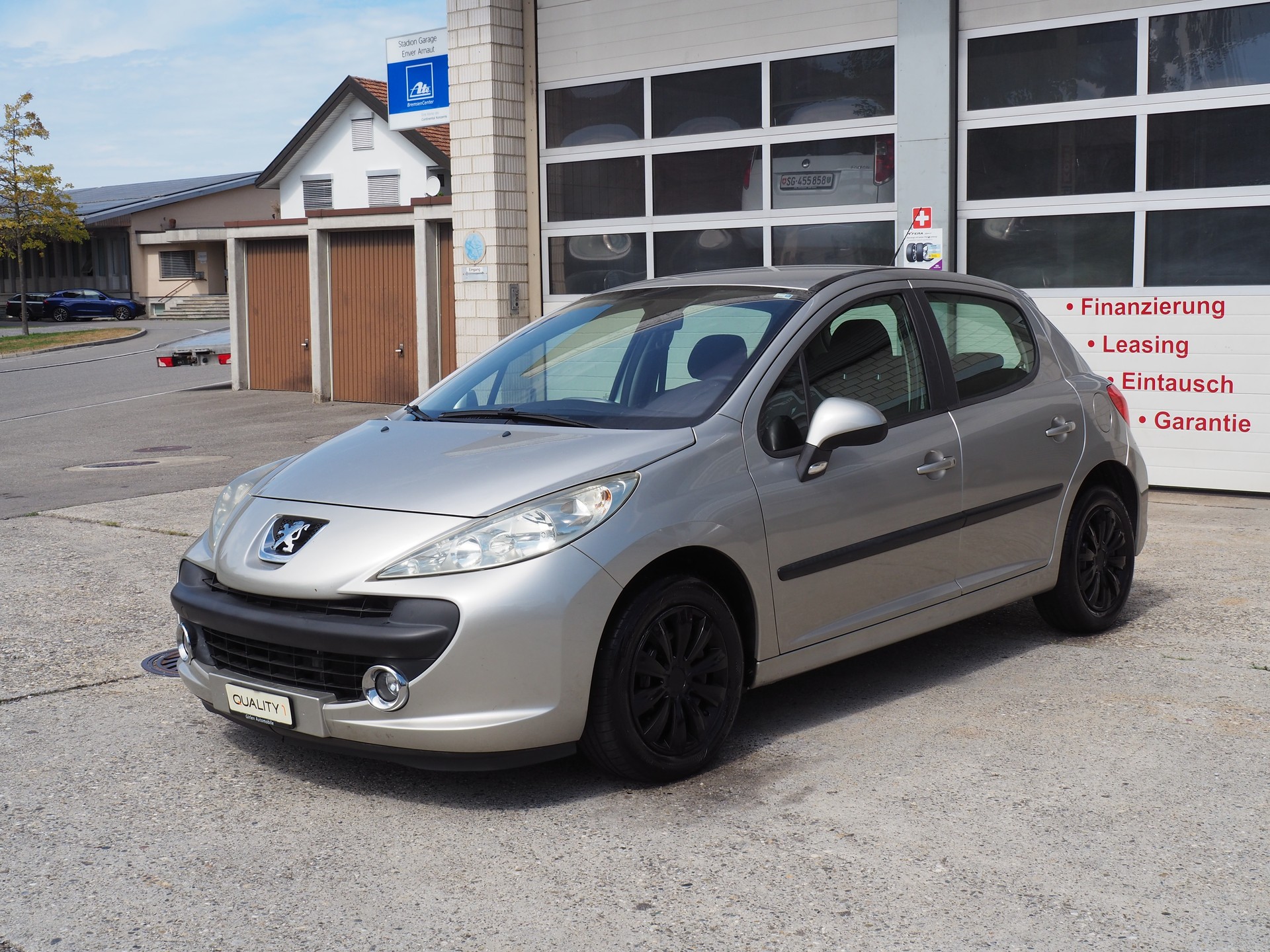 PEUGEOT 207 1.4 16V Look