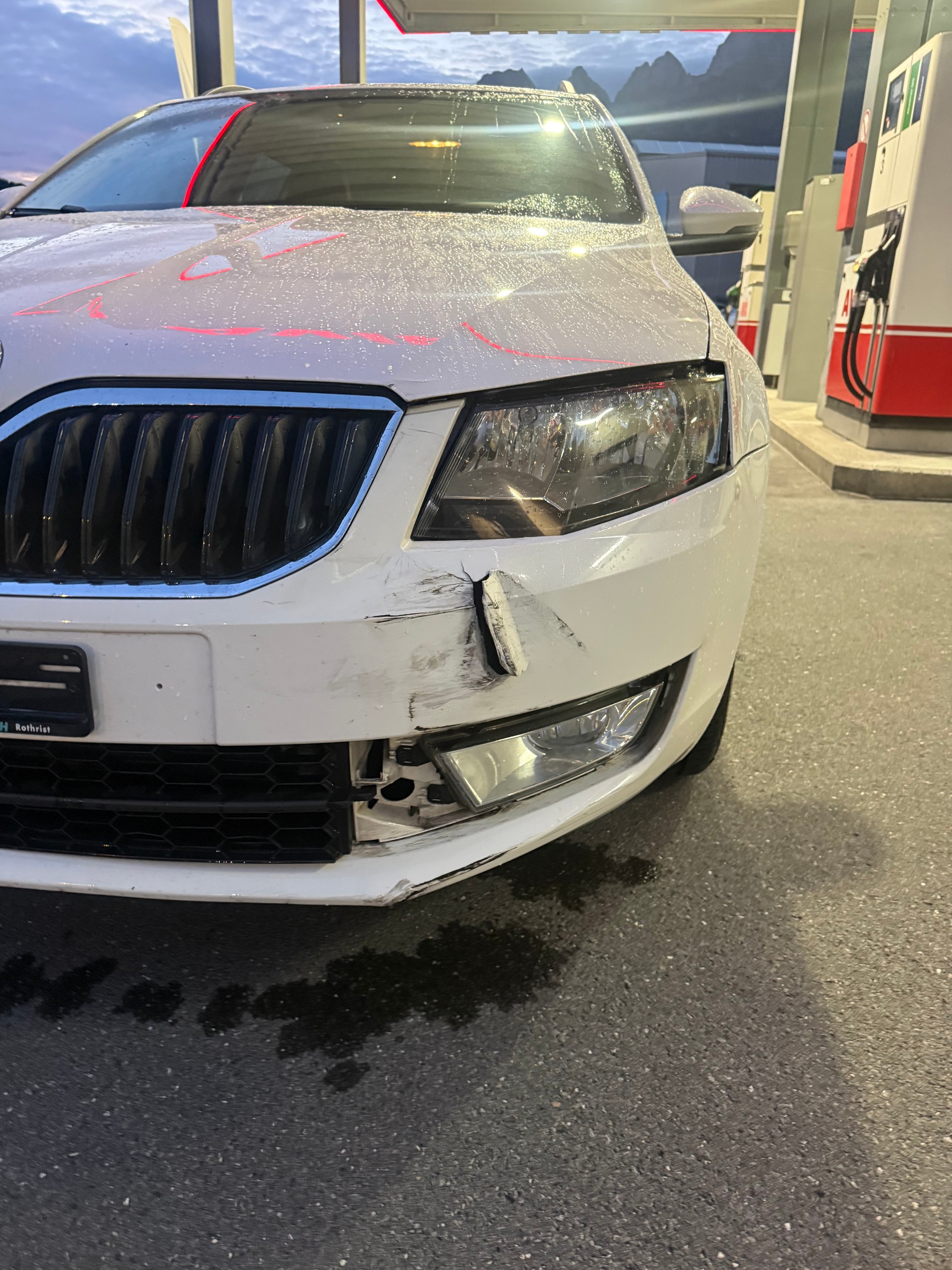SKODA Octavia Combi 2.0 TDI Ambition DSG-showroom-element-3