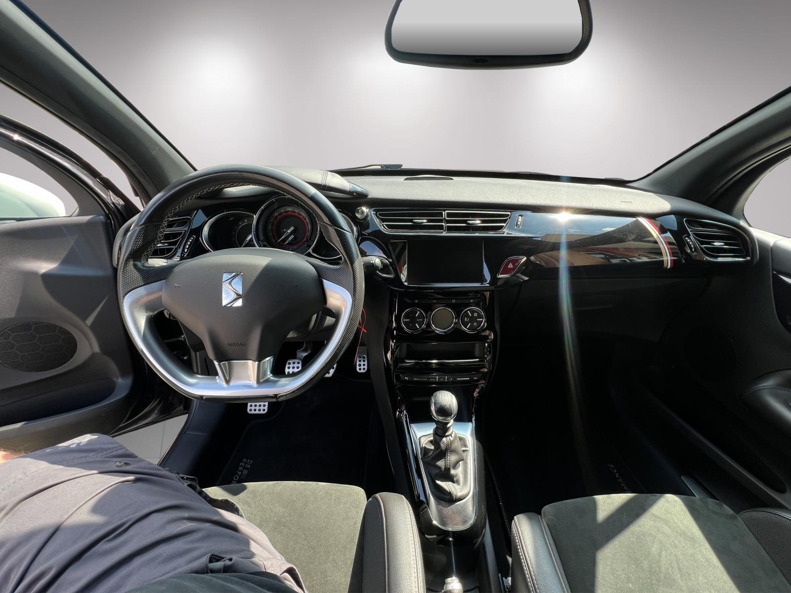 DS AUTOMOBILES Automobiles DS3 1.6 THP 208 Performance-image-9
