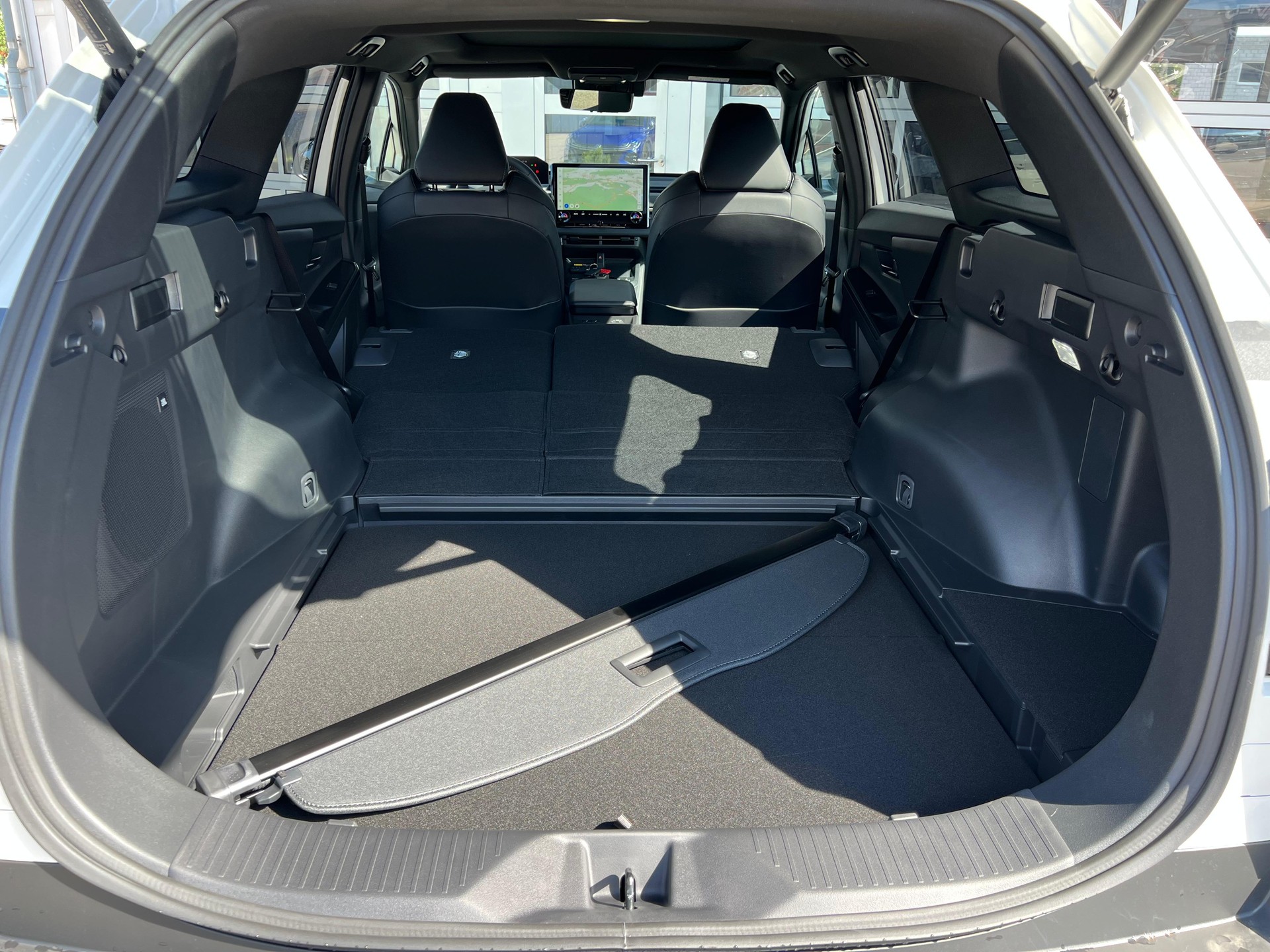 TOYOTA bZ4X Touring Premium AWD-image-9