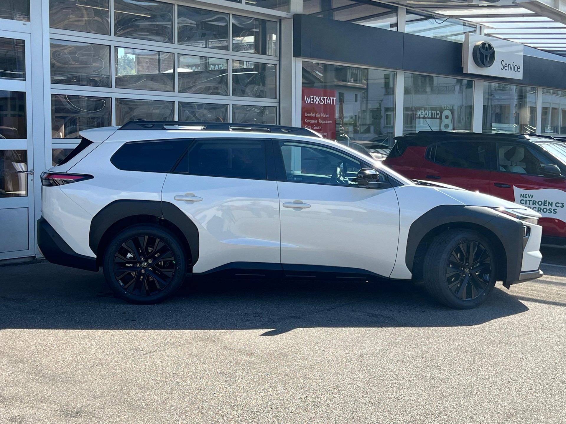 TOYOTA bZ4X Touring Premium AWD-showroom-element-3