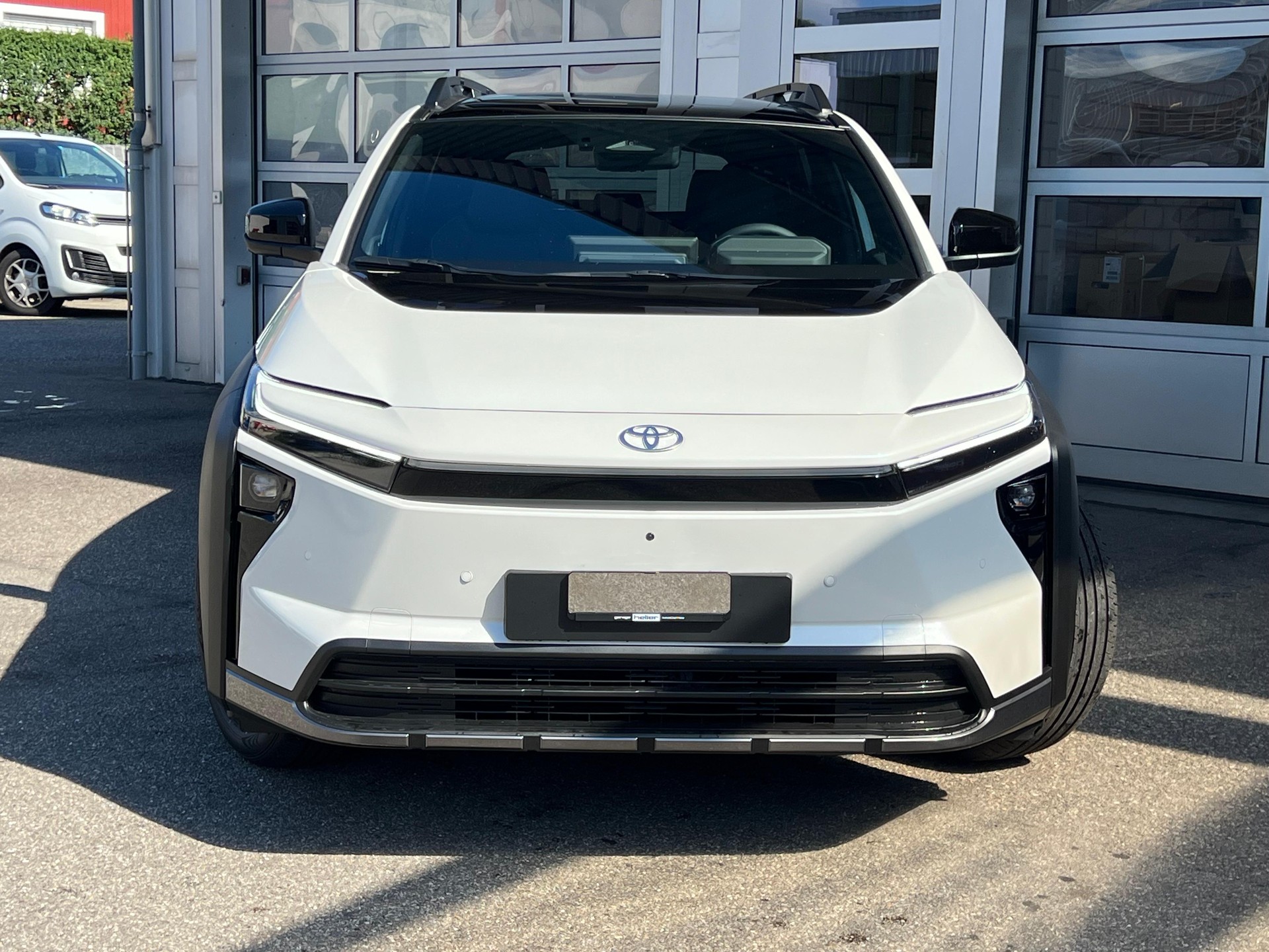 TOYOTA bZ4X Touring Premium AWD-showroom-element-1
