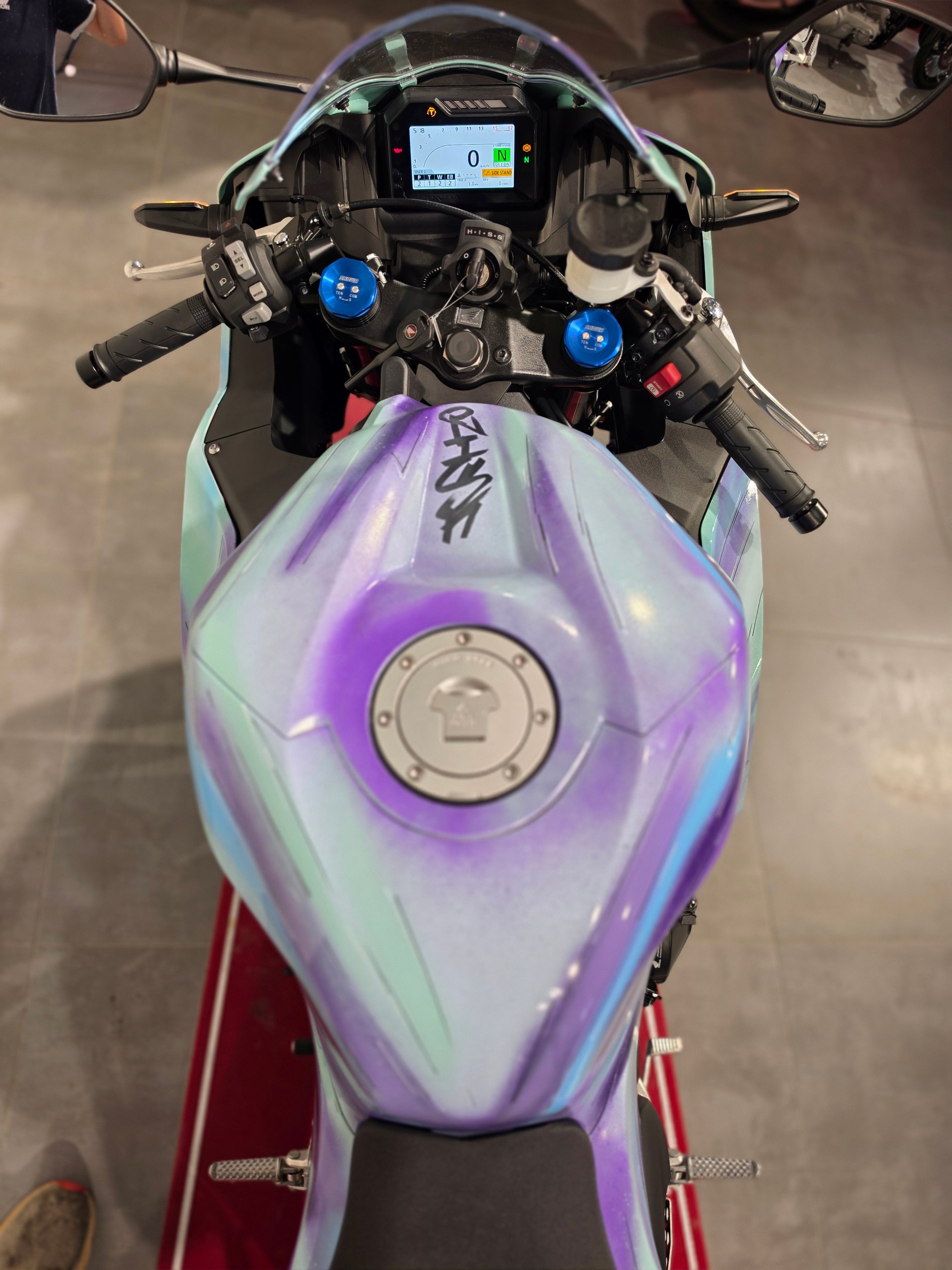 HONDA CBR 600 RR-image-8