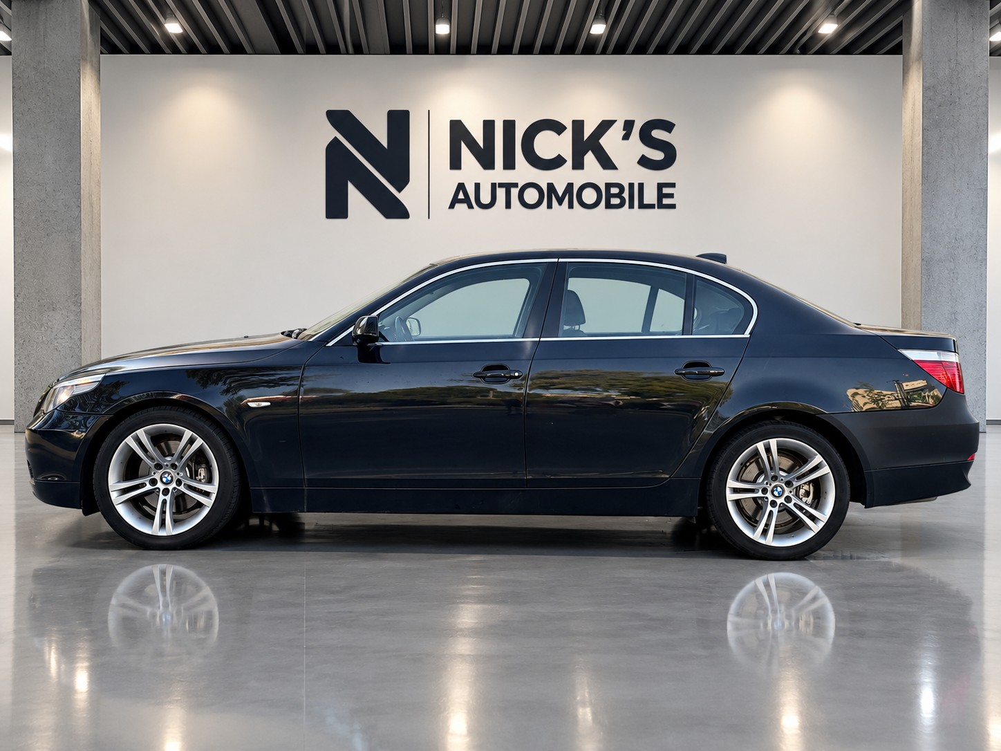 BMW 530d-showroom-element-2