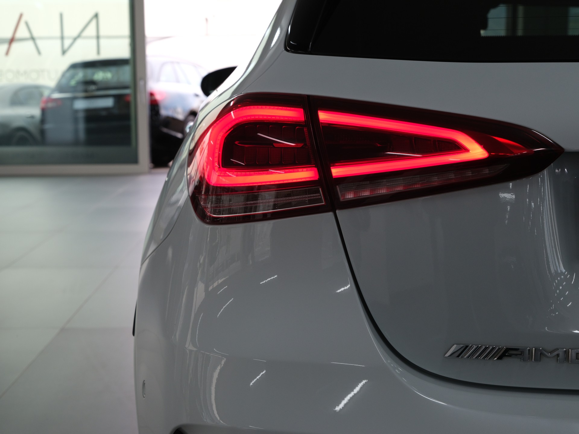 MERCEDES-BENZ A 45 S AMG 4Matic+ Edition 1 Speedshift *AMG Performance* *360 Kamera* *Panorama*-image-22