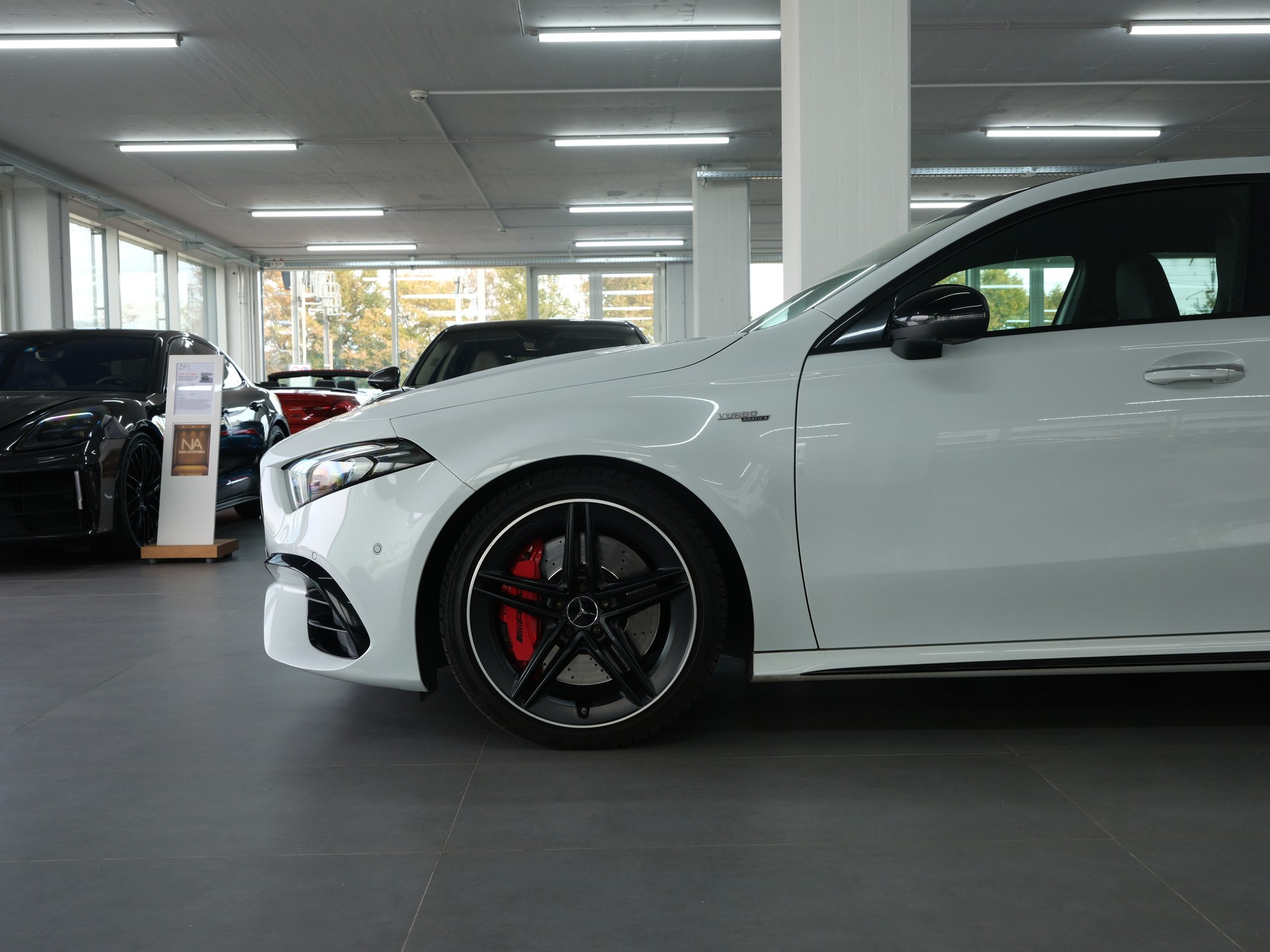 MERCEDES-BENZ A 45 S AMG 4Matic+ Edition 1 Speedshift *AMG Performance* *360 Kamera* *Panorama*-image-9
