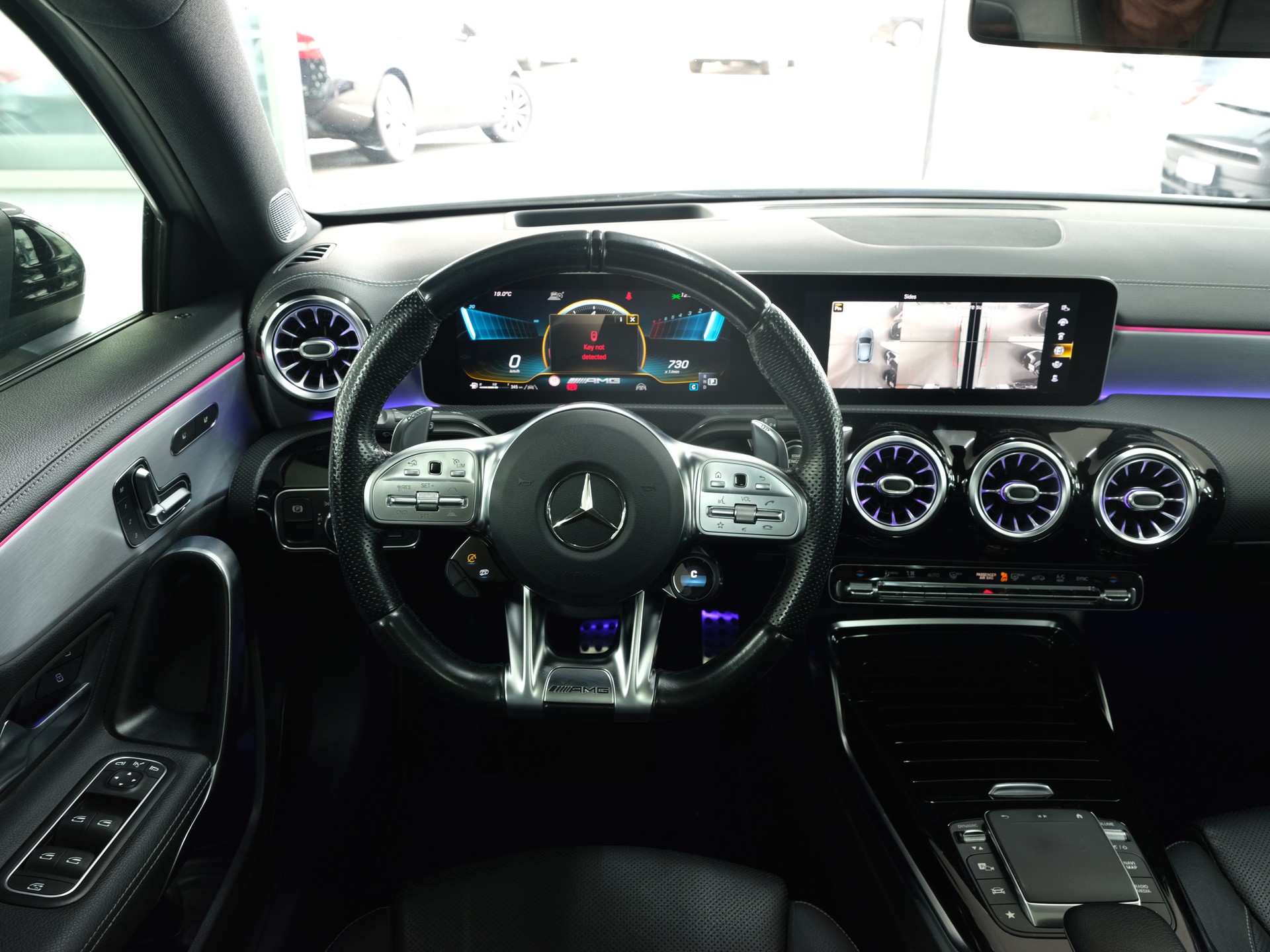 MERCEDES-BENZ A 45 S AMG 4Matic+ Edition 1 Speedshift *AMG Performance* *360 Kamera* *Panorama*-image-33