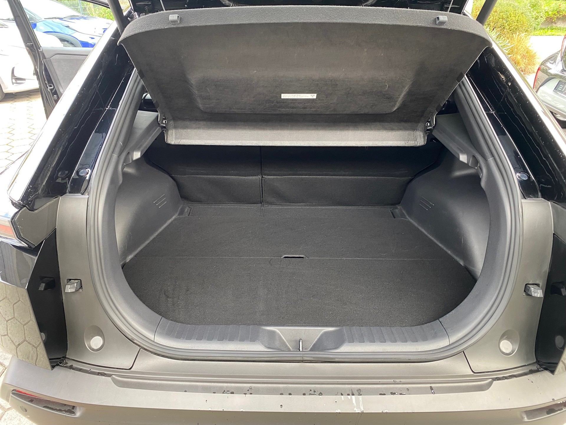 TOYOTA C-HR+ 77 kWh Style AWD-image-9