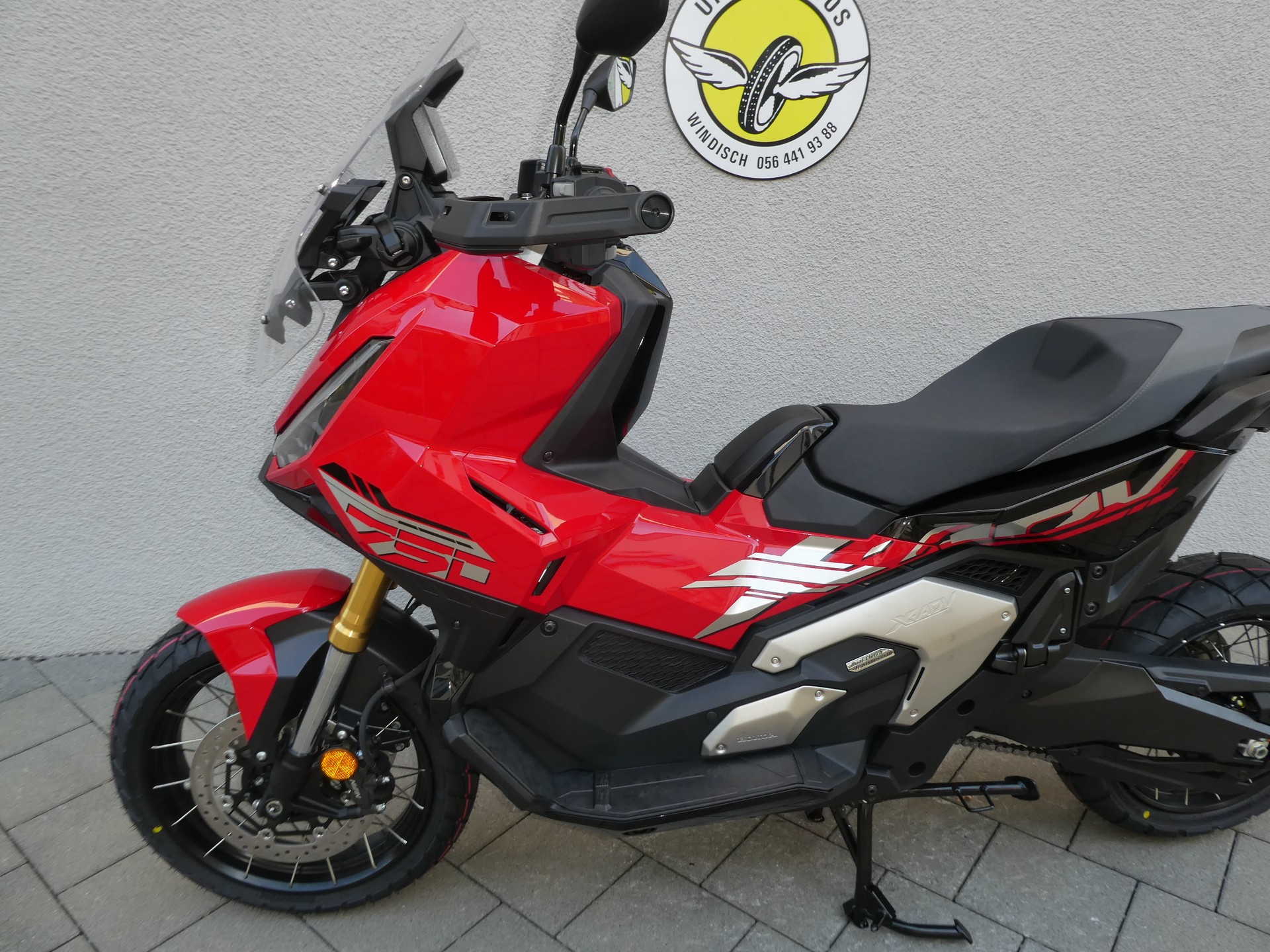 HONDA X-ADV 750-image-6