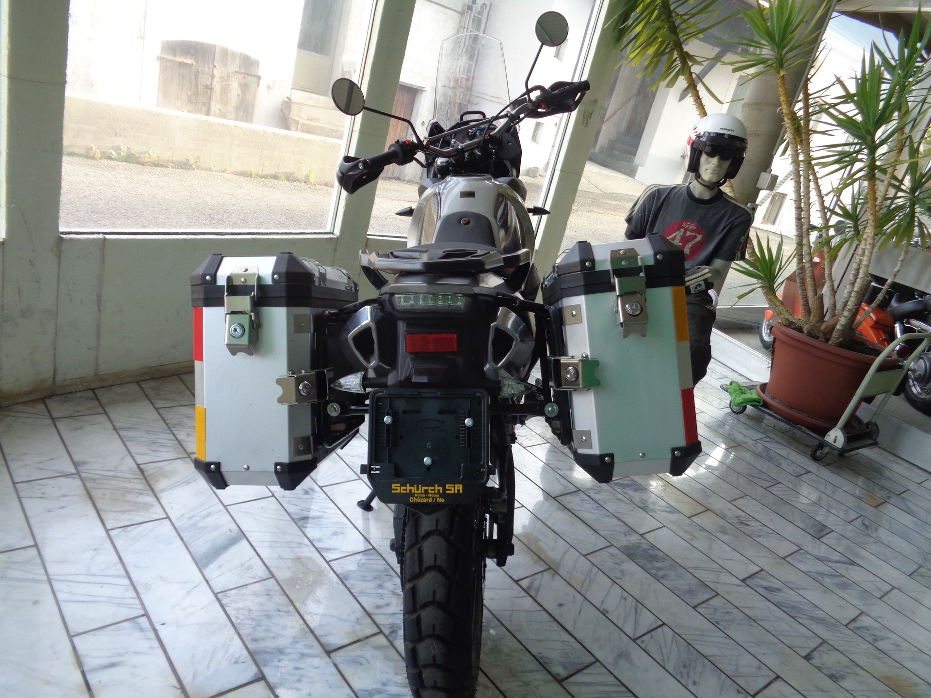 MASH Adventure 400-image-2