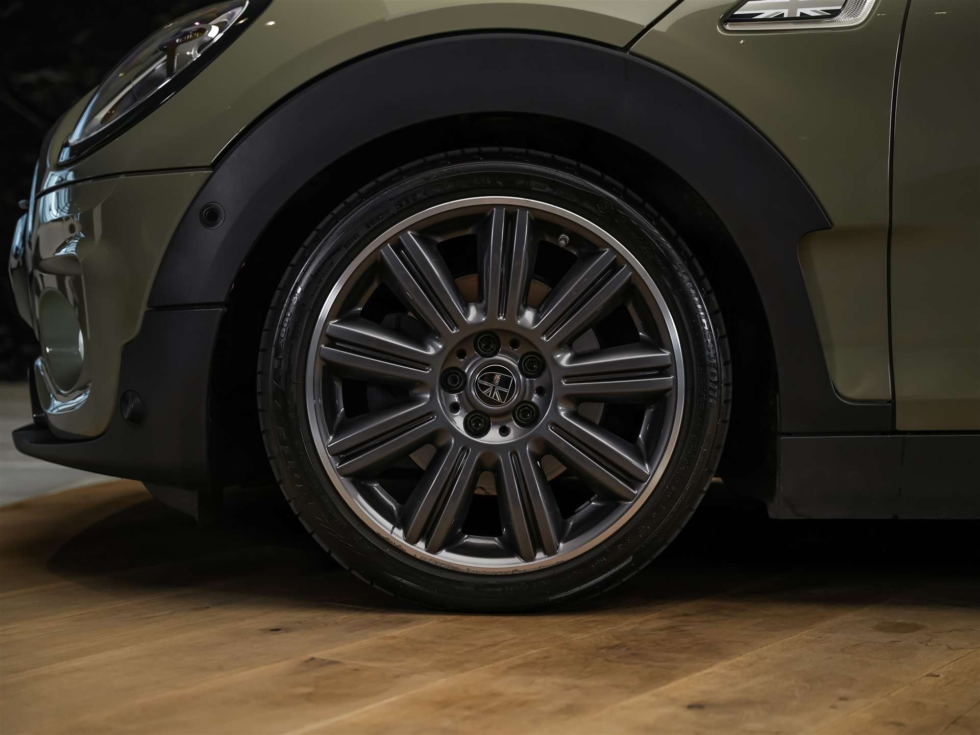 MINI Clubman Cooper S ALL4 Steptronic *CH Fahrzeug*Head Up*Panorama*-image-17